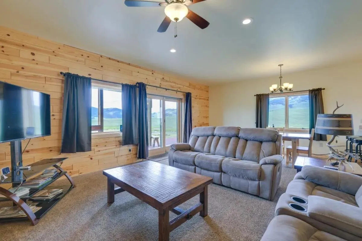 Sportsman Lodge Melrose MT