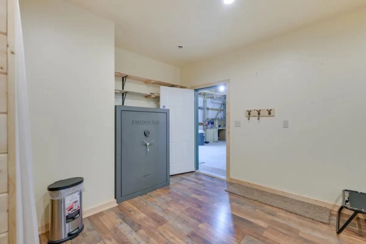 Sportsman Lodge Melrose MT