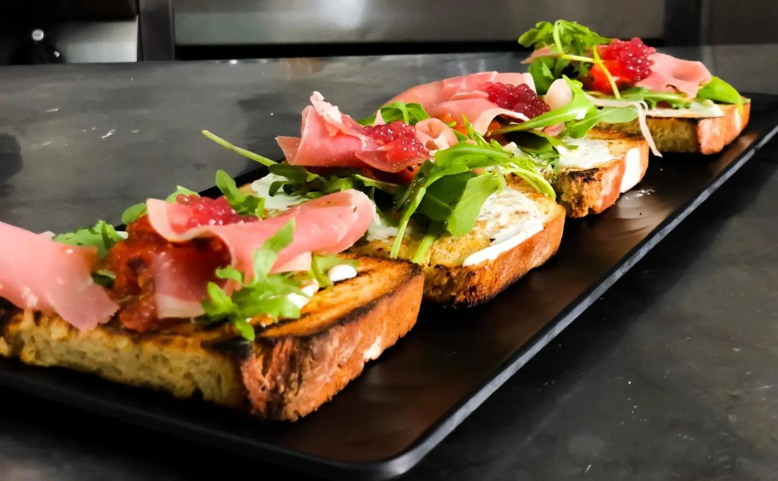 Restaurant/places to eat in Elixir Del Mar on the Beach