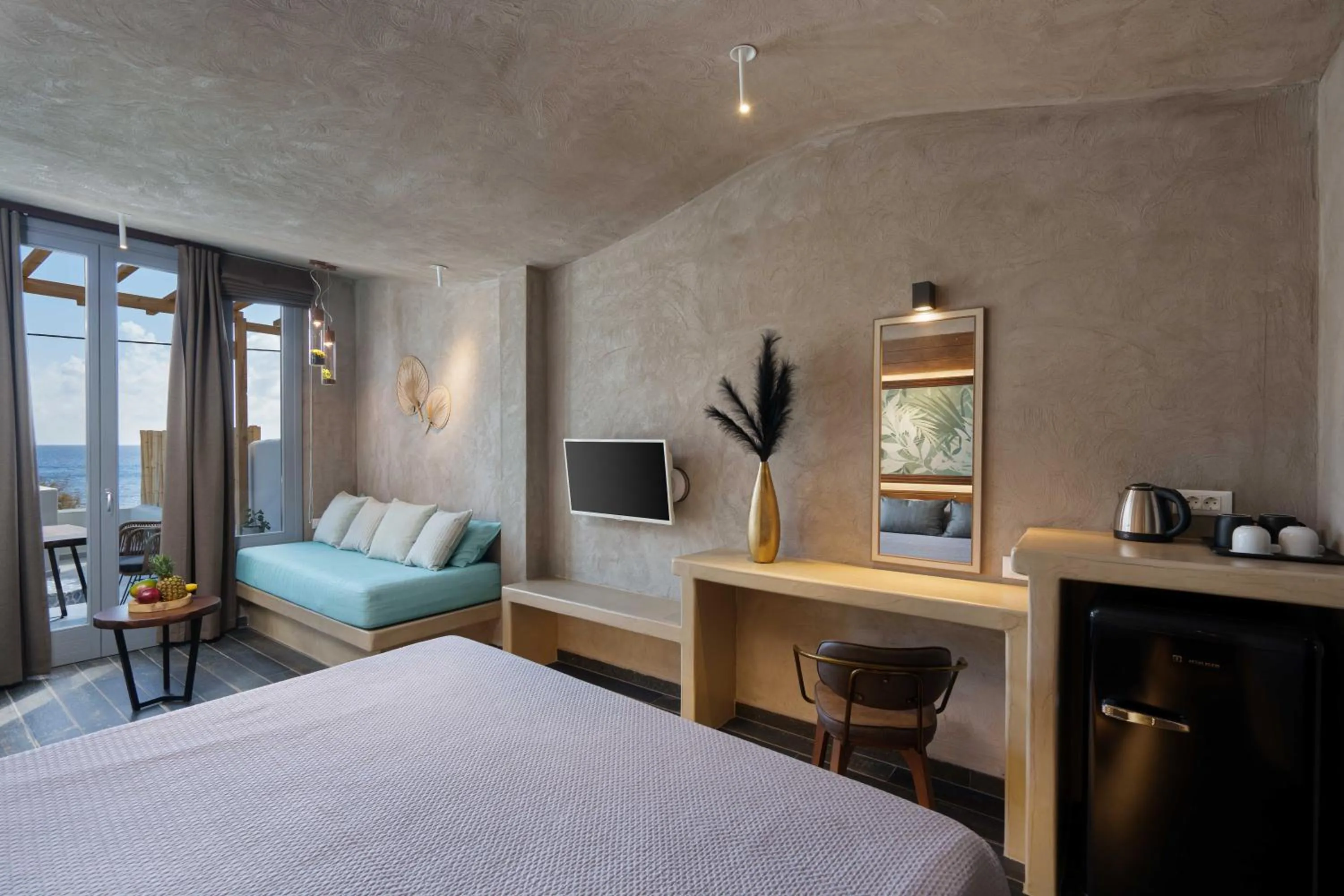 Photo of the whole room, Bed in Elixir Del Mar on the Beach