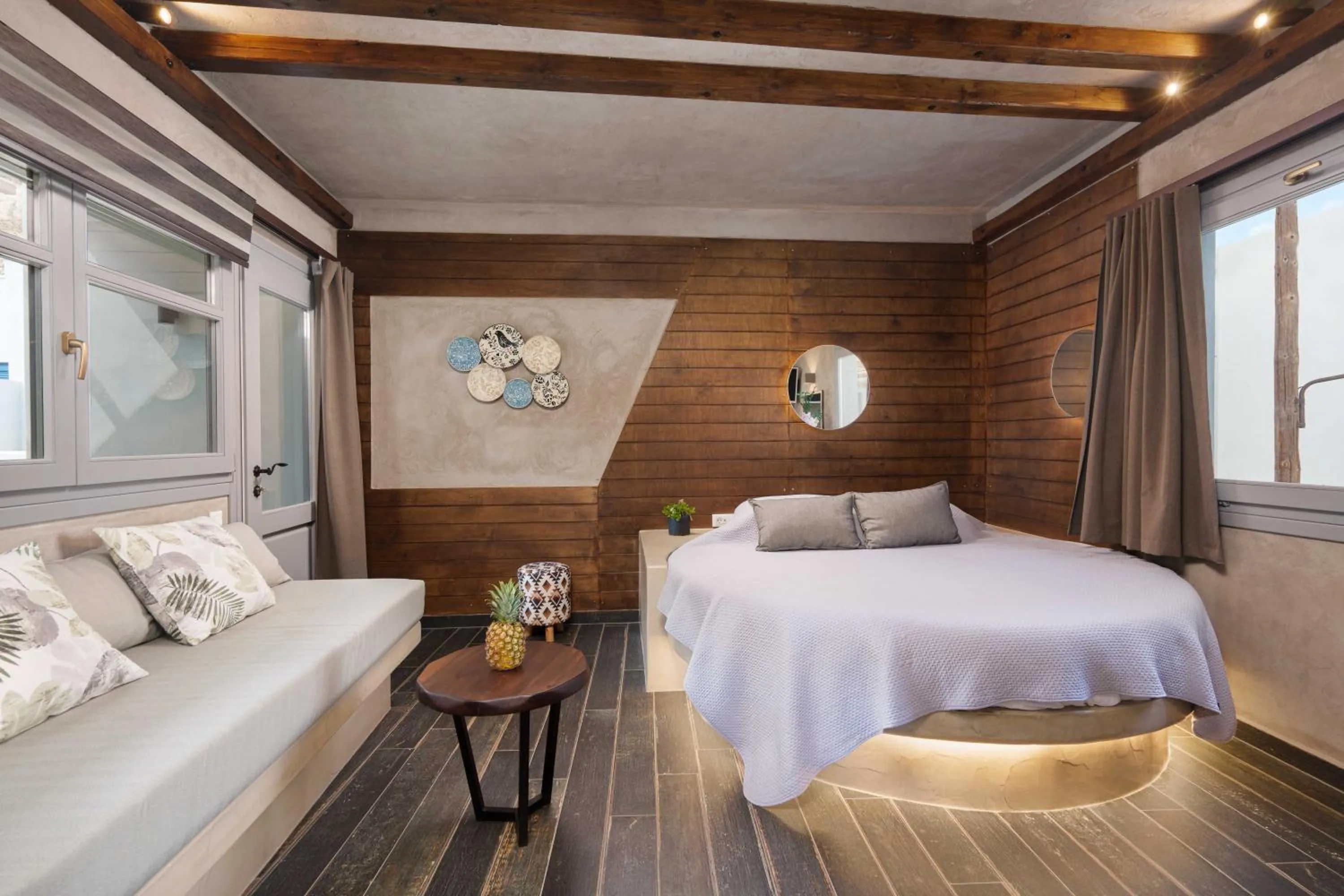 Photo of the whole room, Bed in Elixir Del Mar on the Beach