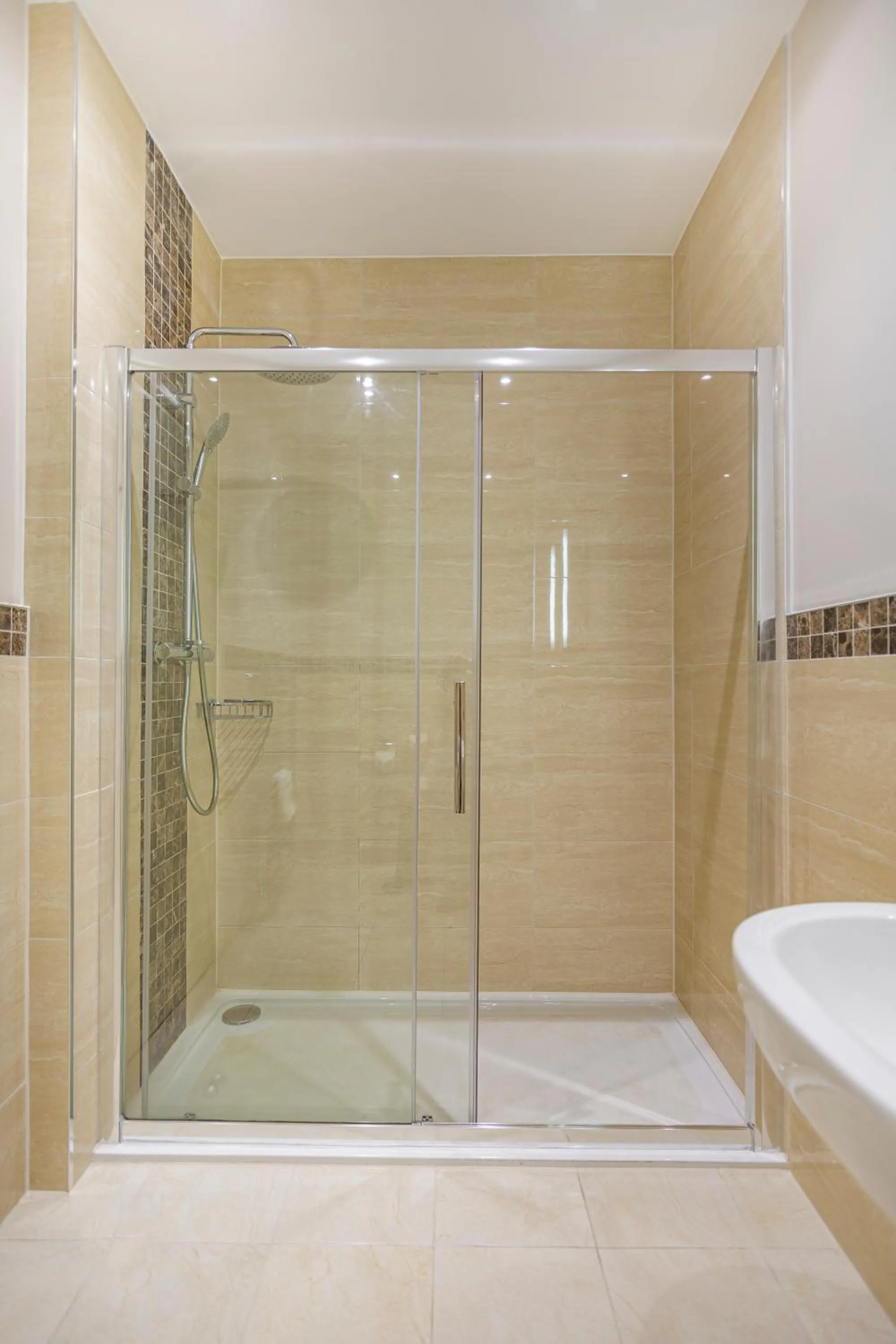 Shower in The Moorland Hotel, Haytor, Devon - The Coaching Inn Group