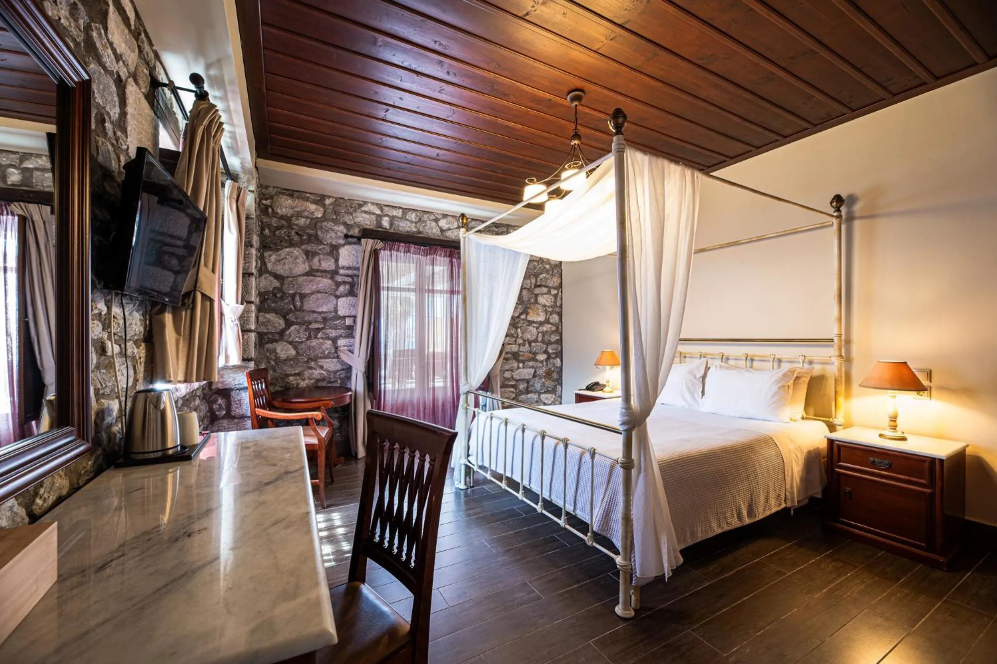 Bed in Itilo Traditional Hotel