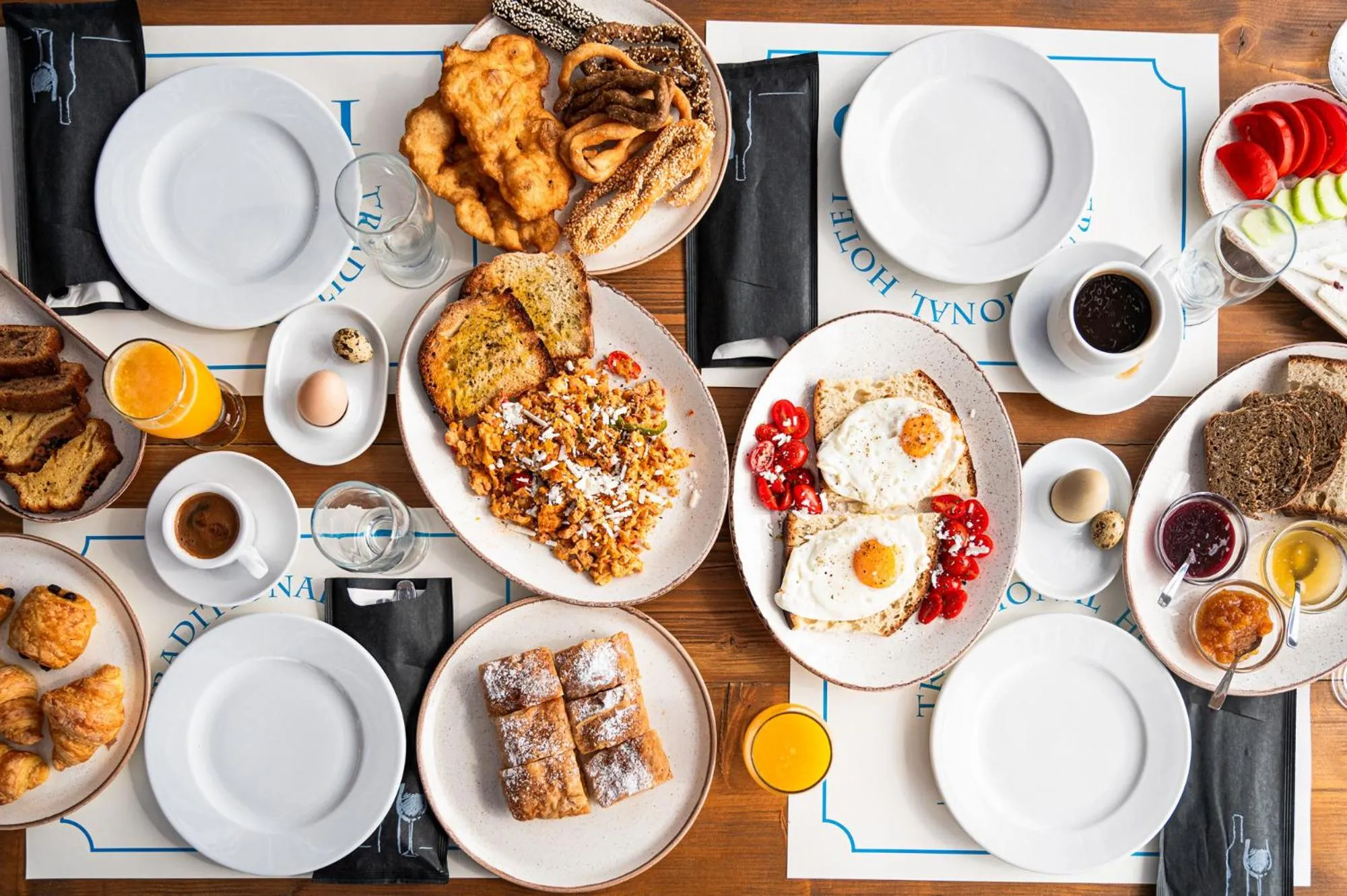 Food in Itilo Traditional Hotel