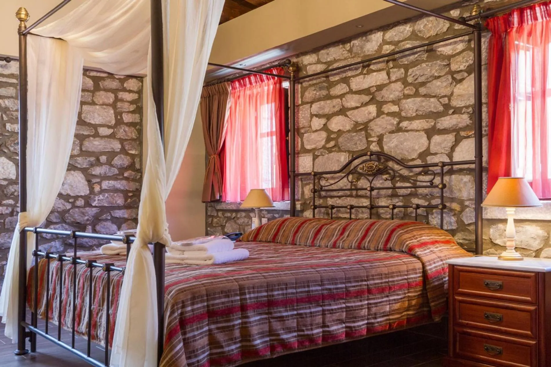 Bedroom, Bed in Itilo Traditional Hotel