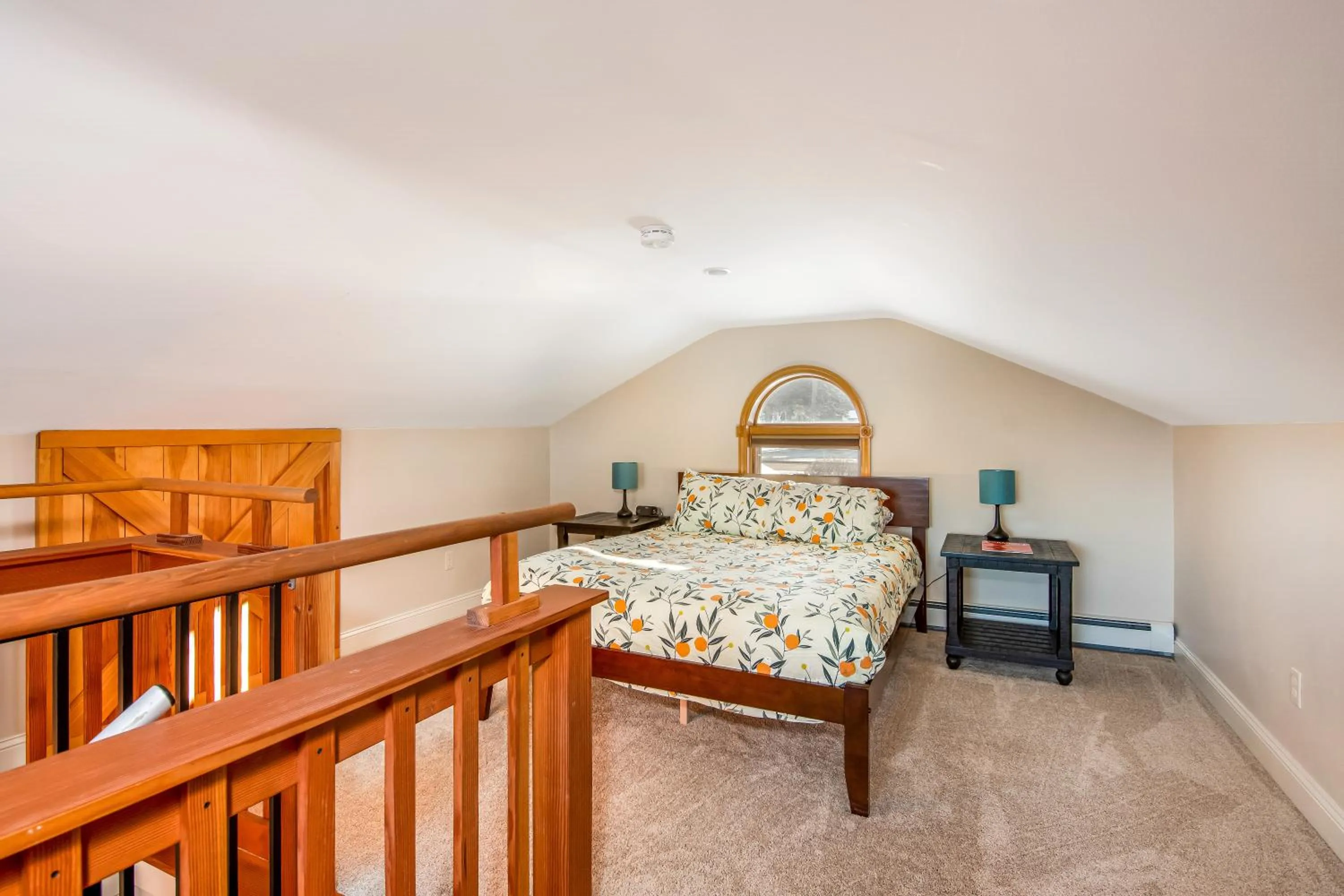 Bedroom, Bed in Lakeshore Vermont