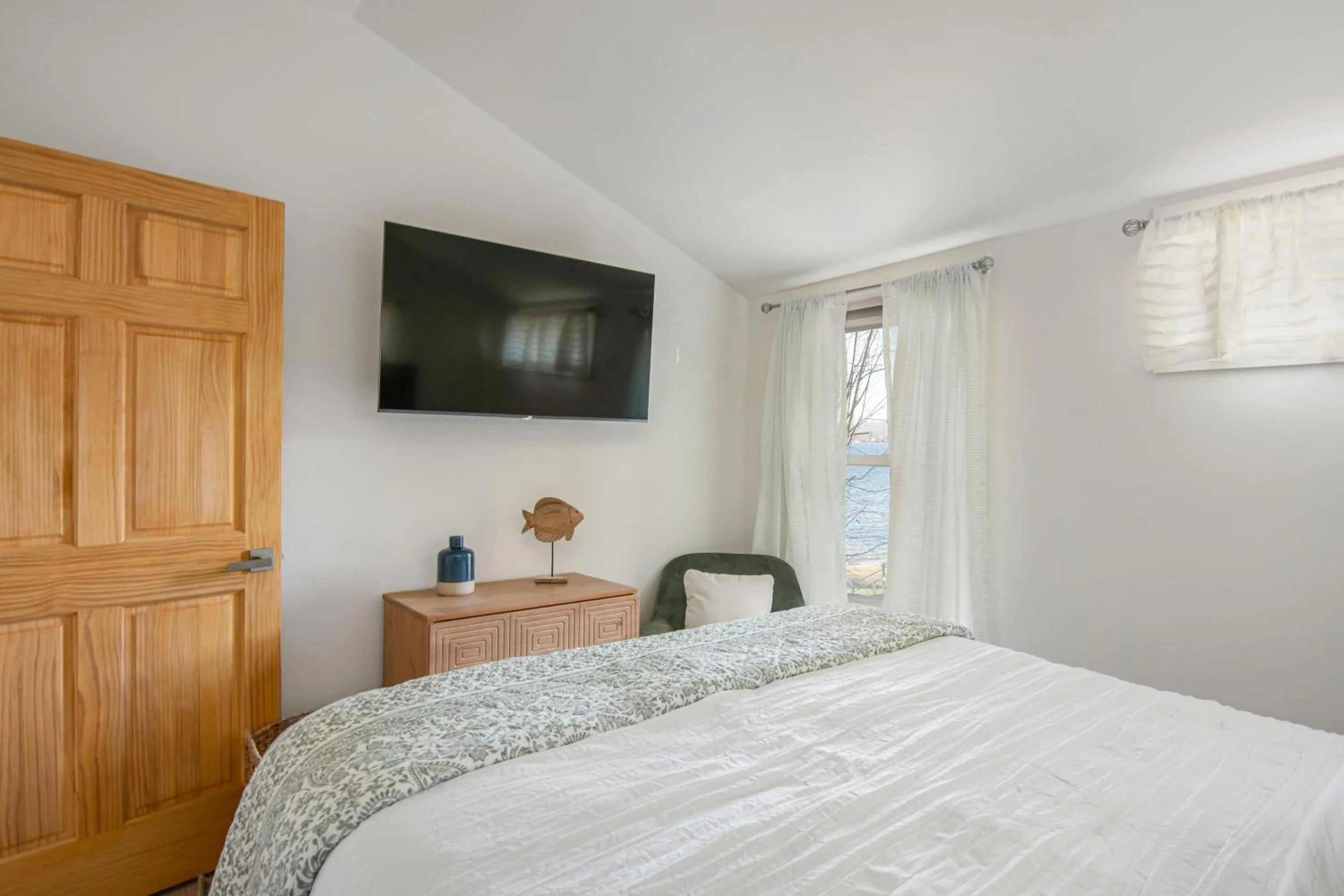 Bed in Lakeshore Vermont