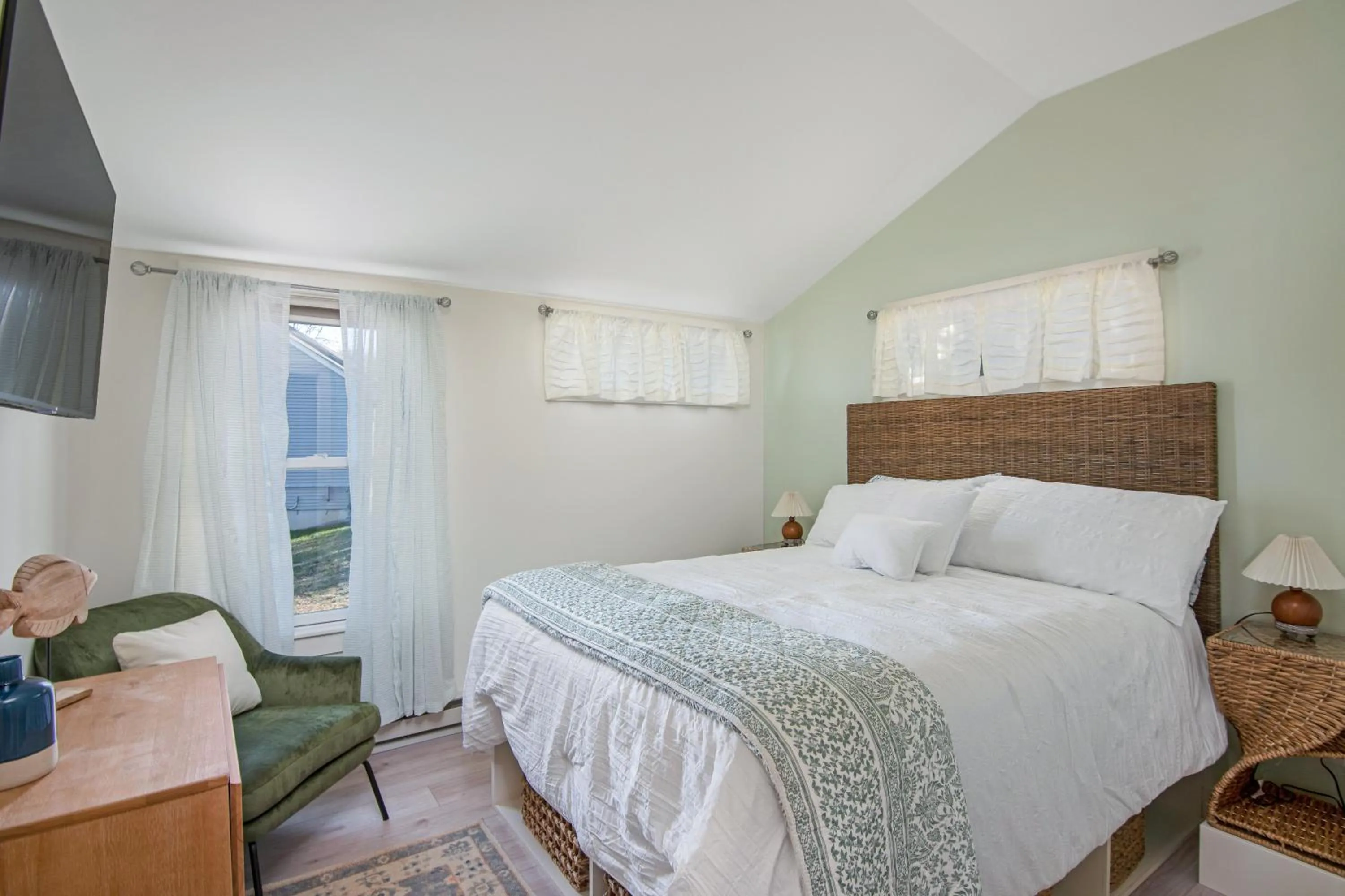 Bed in Lakeshore Vermont