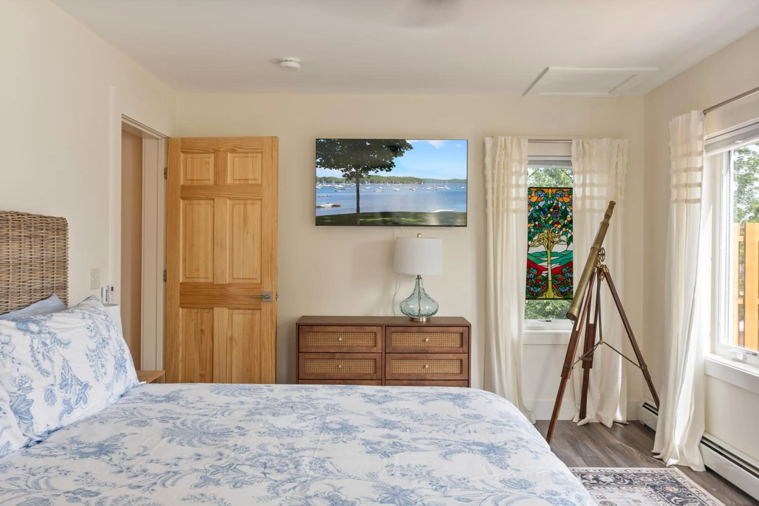 Bed in Lakeshore Vermont