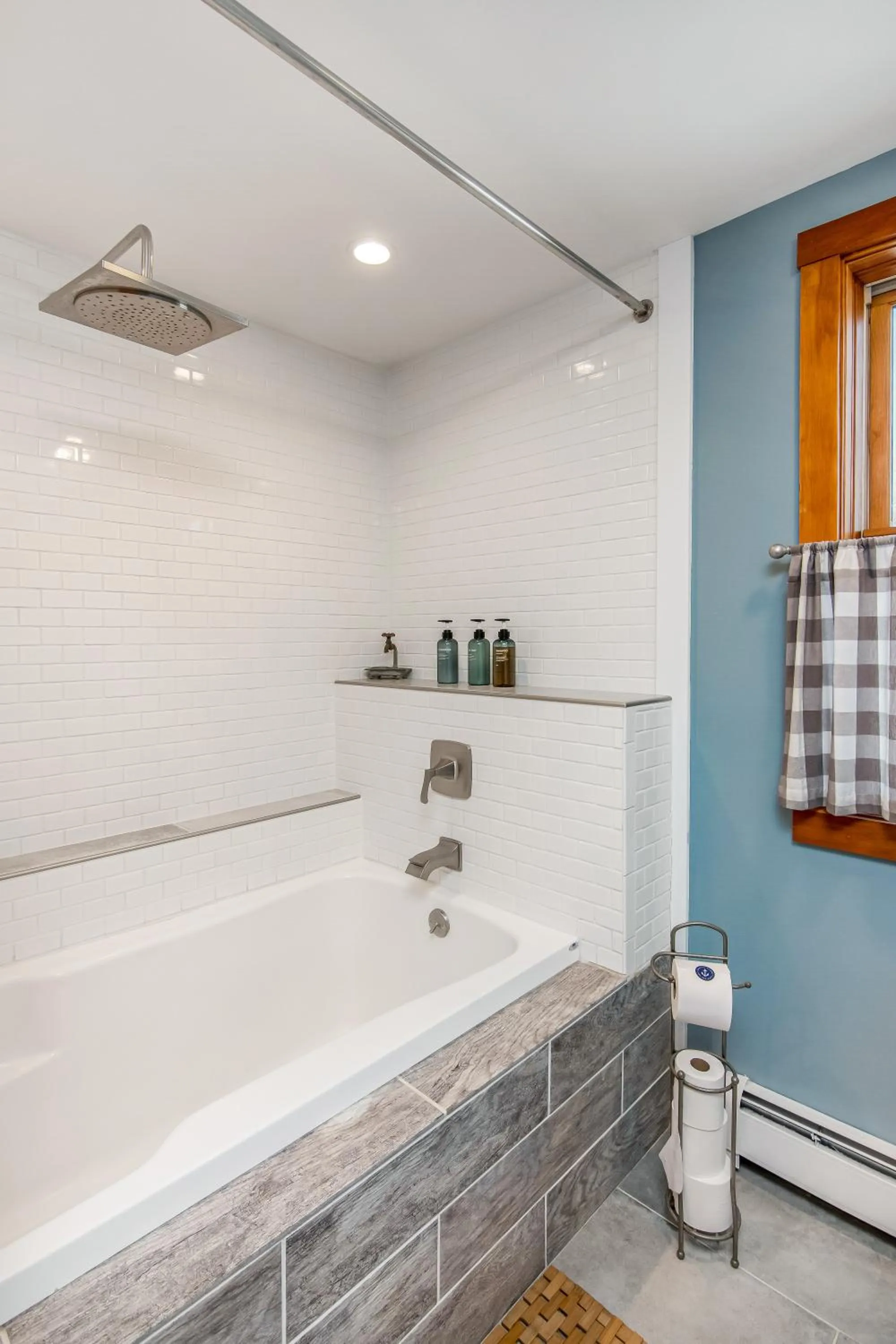 Bath in Lakeshore Vermont