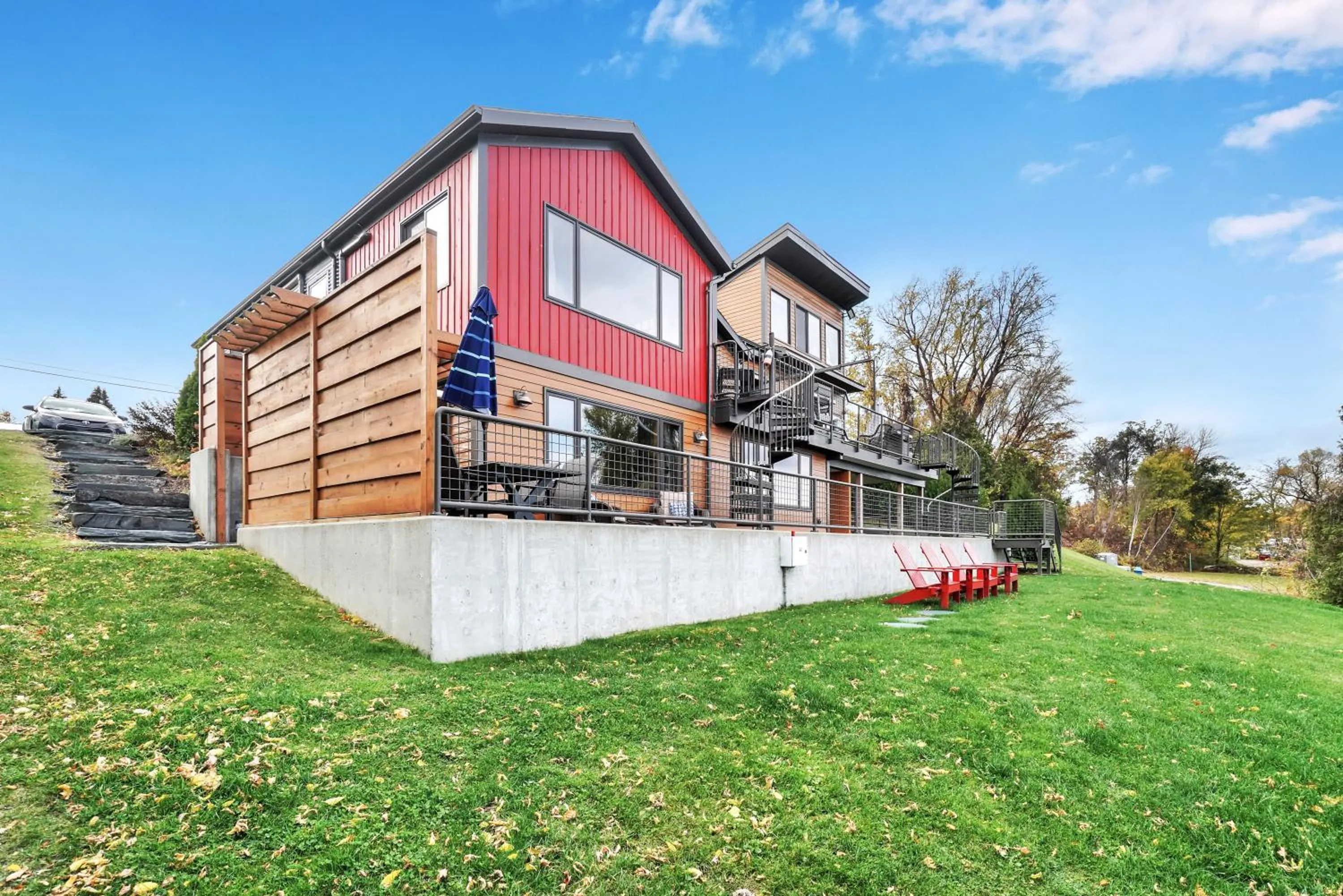 Property building in Lakeshore Vermont