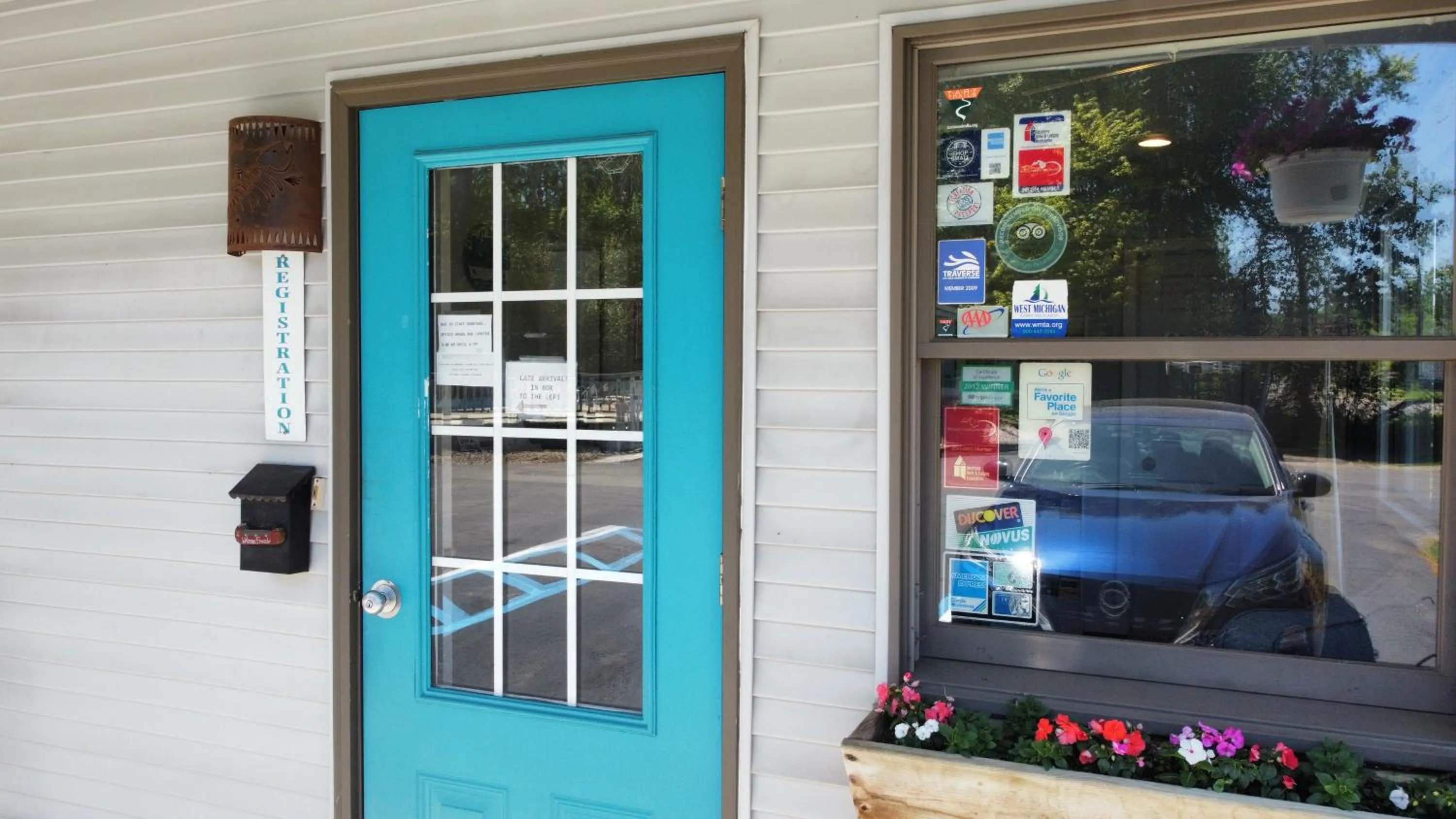 Lobby or reception in Traverse Bay Inn