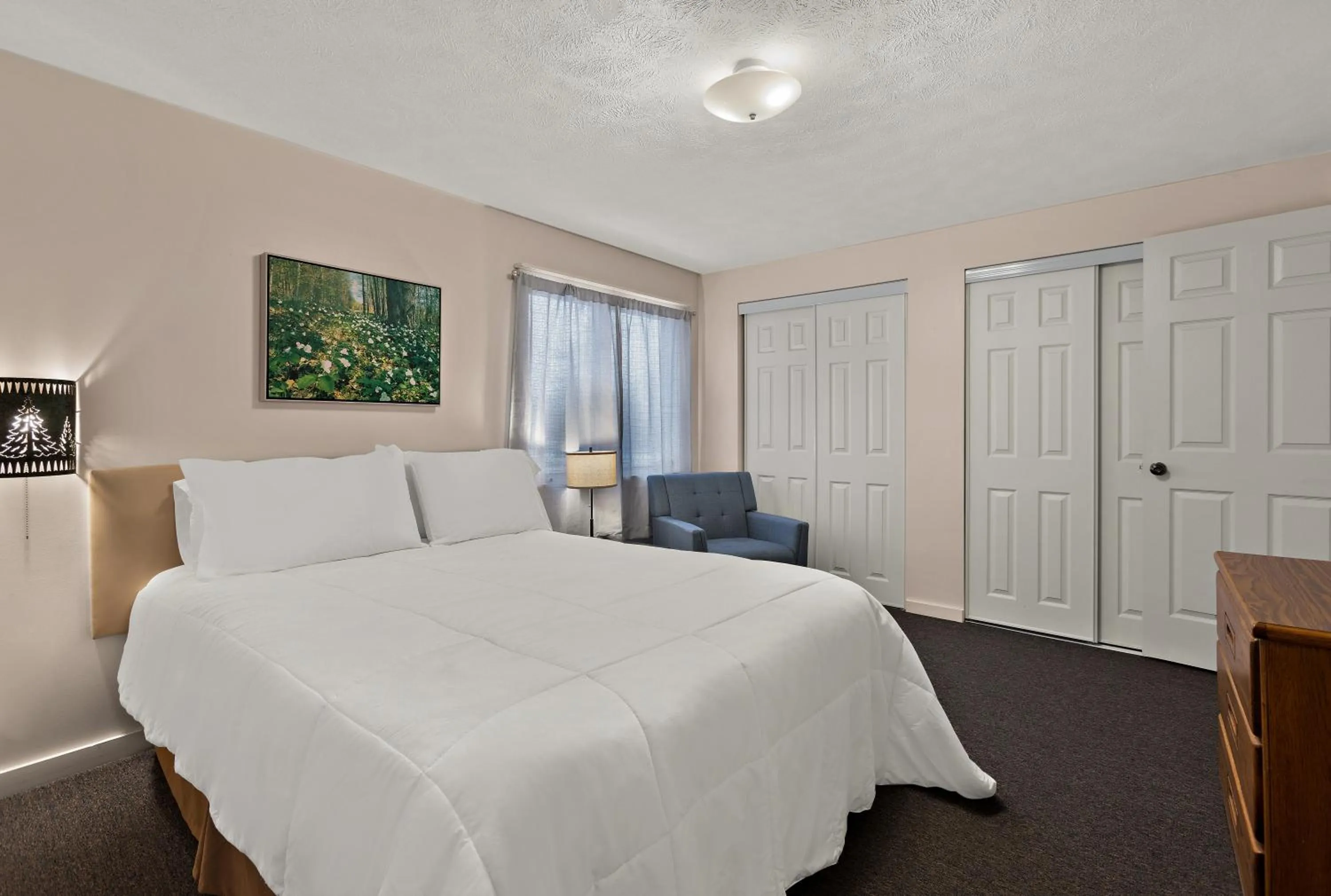 Bedroom, Bed in Traverse Bay Inn