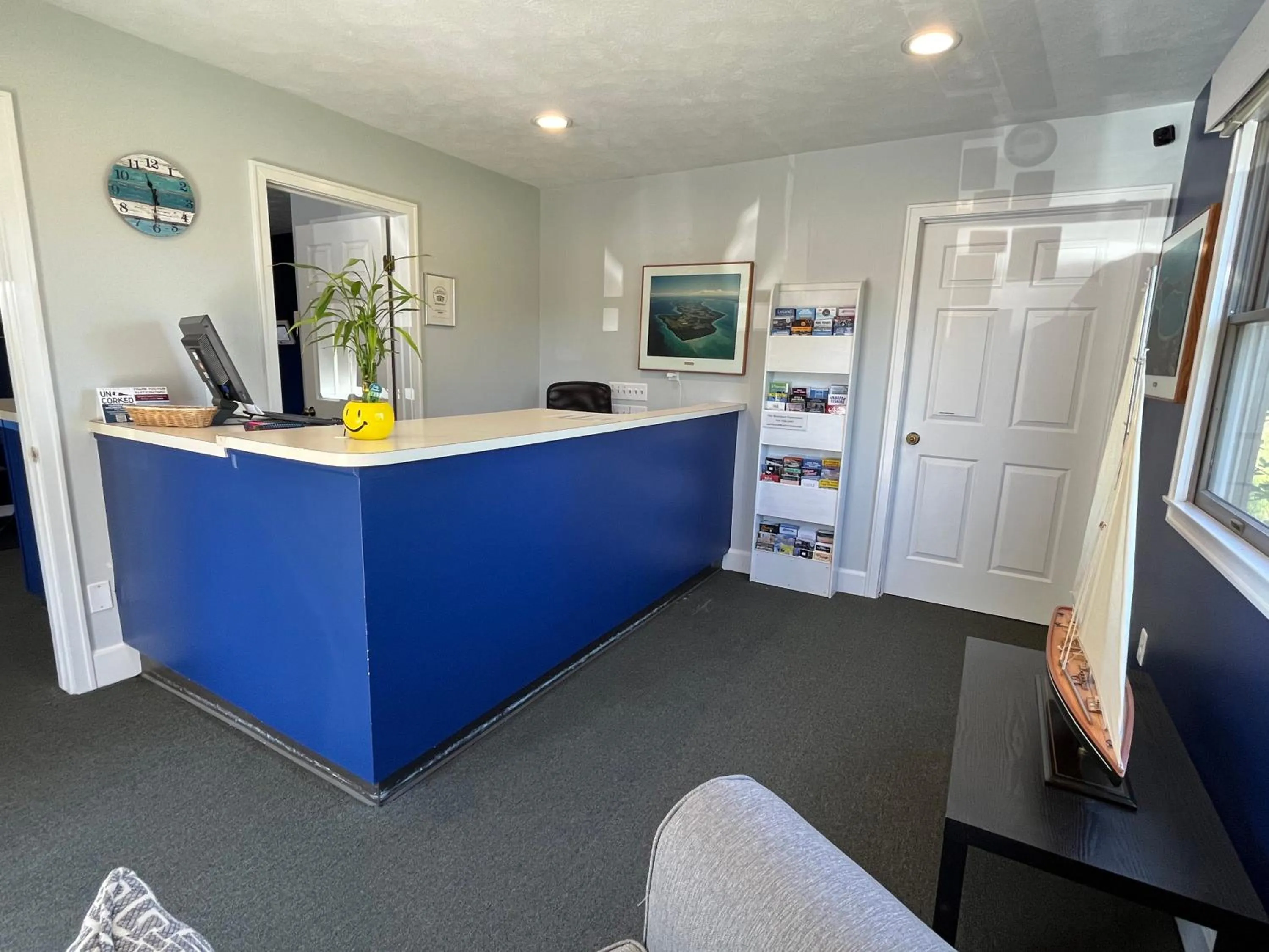 Lobby or reception in Traverse Bay Inn