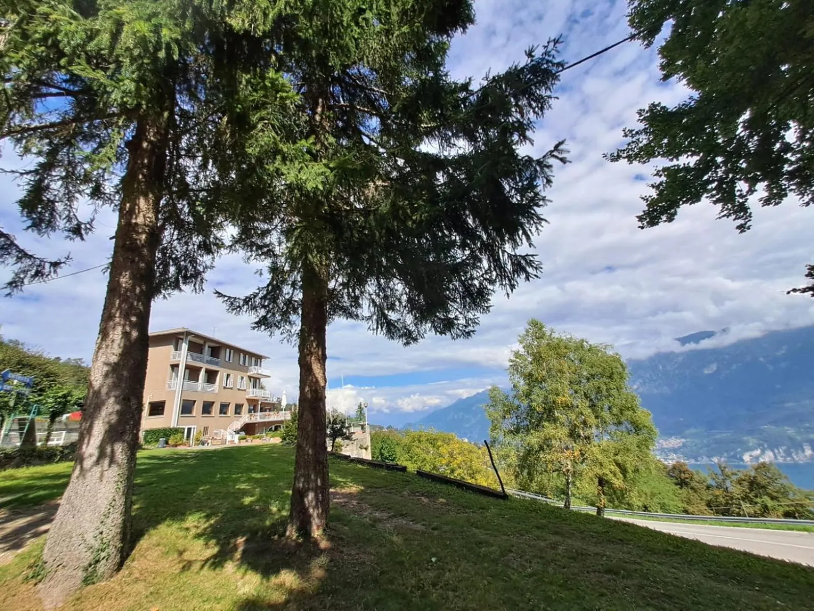 Garden in Hotel Mirabeau