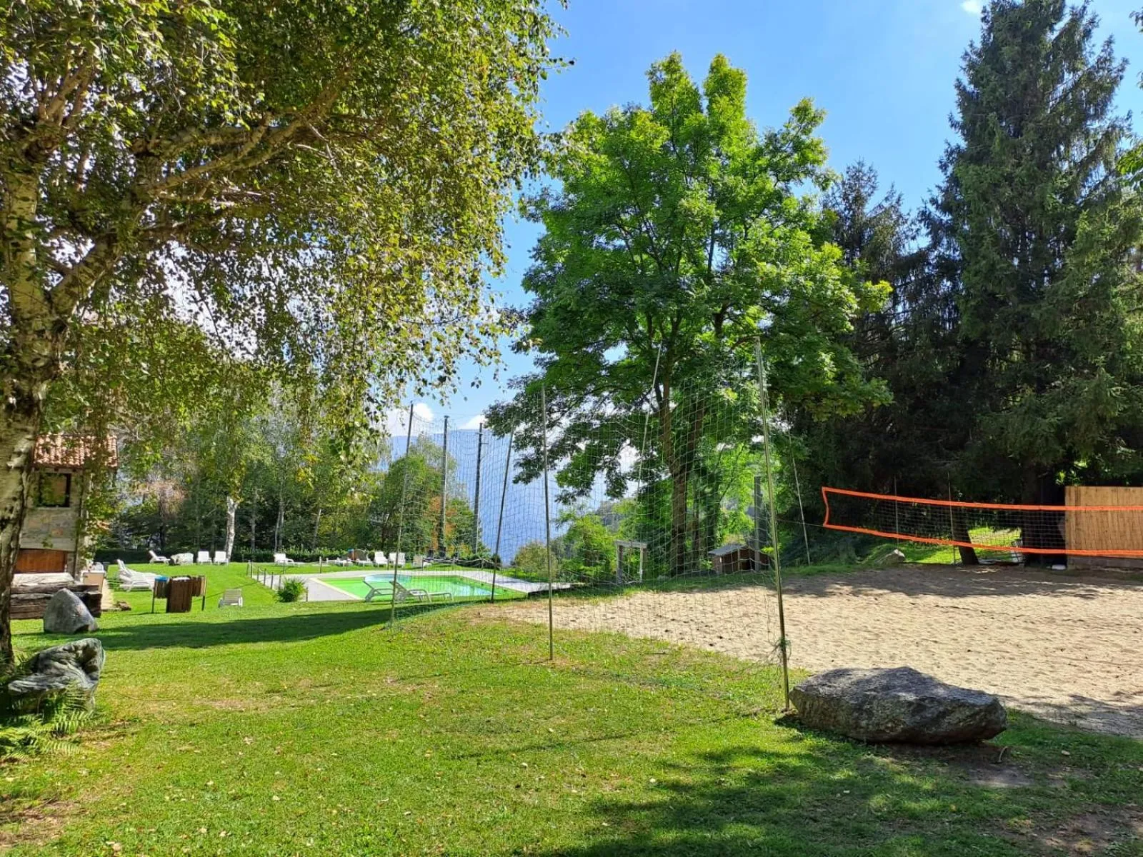 Garden in Hotel Mirabeau