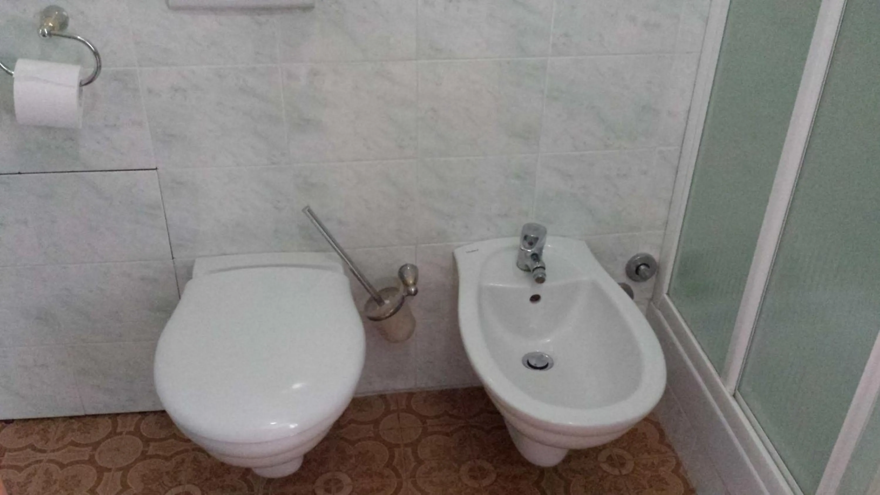 Bathroom in Hotel Mirabeau