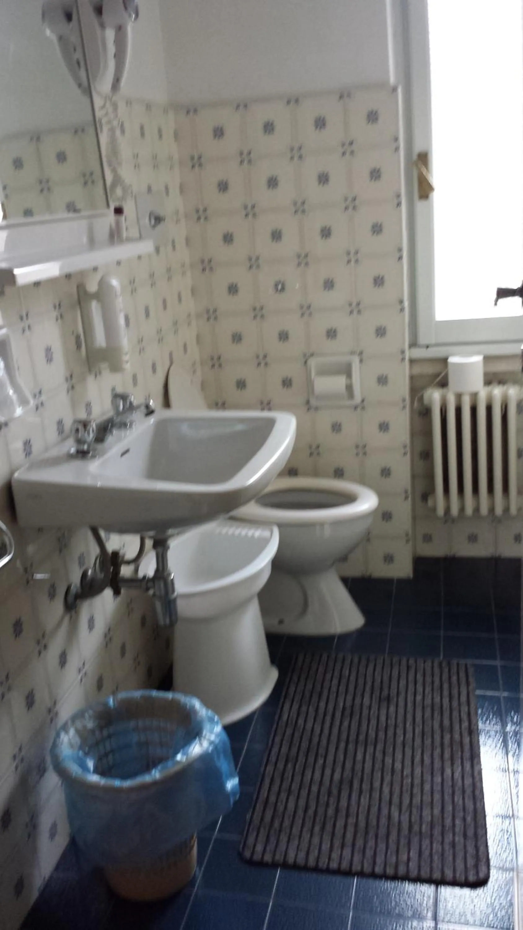 Bathroom in Hotel Mirabeau