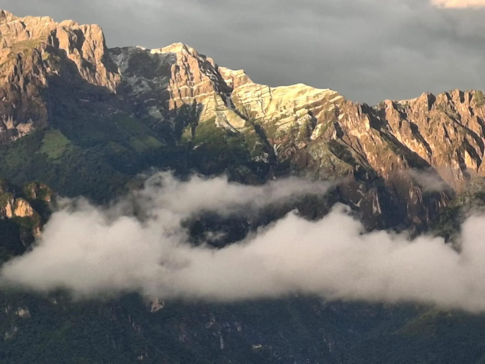 Summer in Hotel Mirabeau