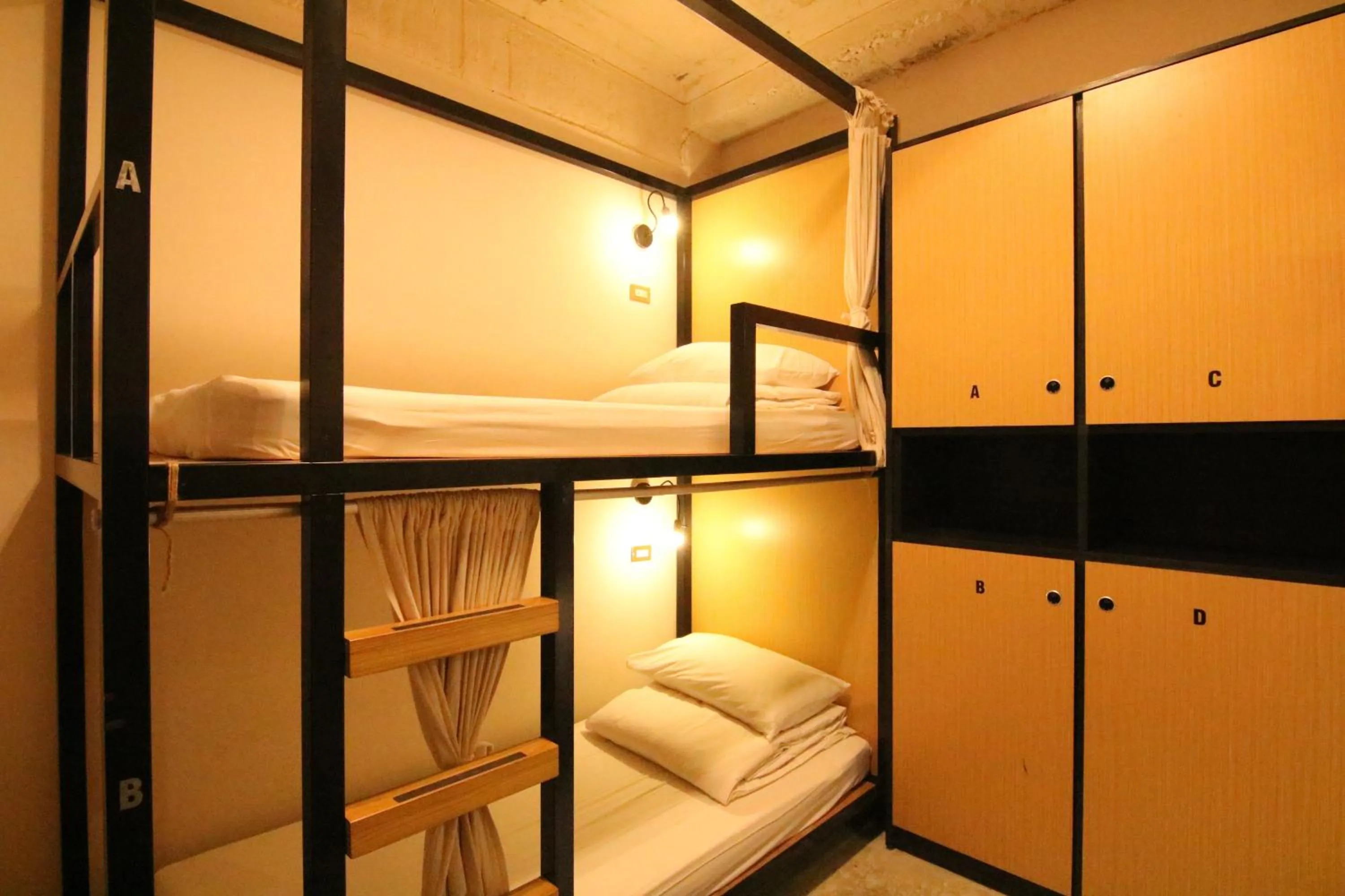 Photo of the whole room, Bed in DONGMEN 3 Hostel