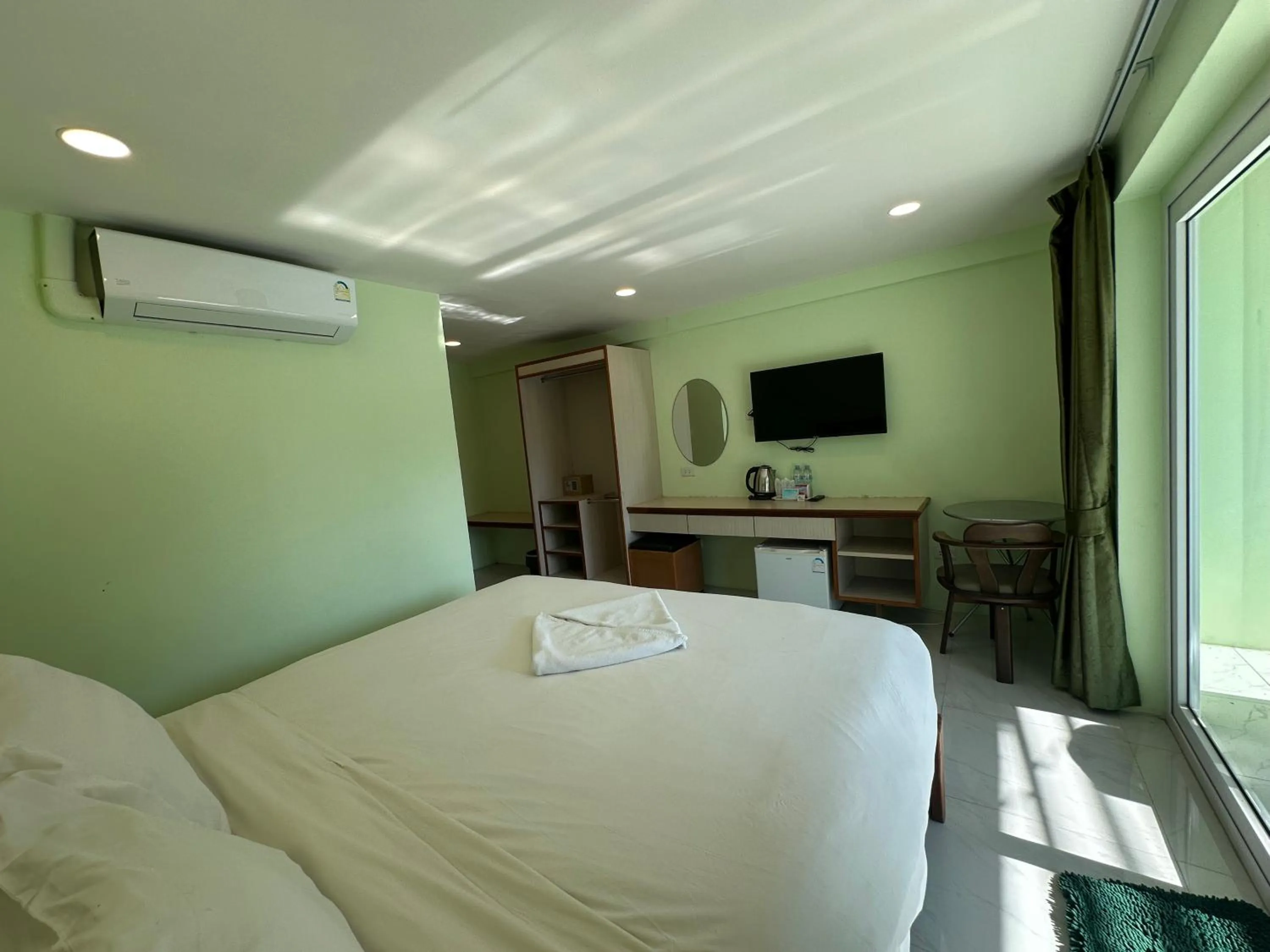 Bed in Sea-Sun Bungalow & Resort