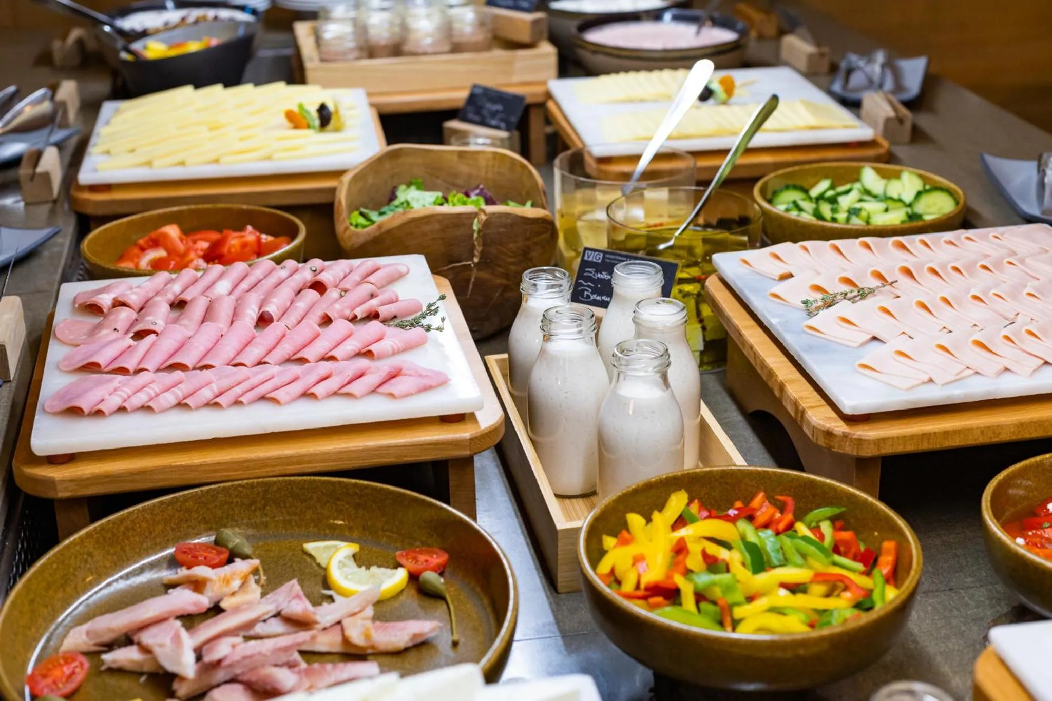 Breakfast in Hotel Du Lac Congress Center & Spa