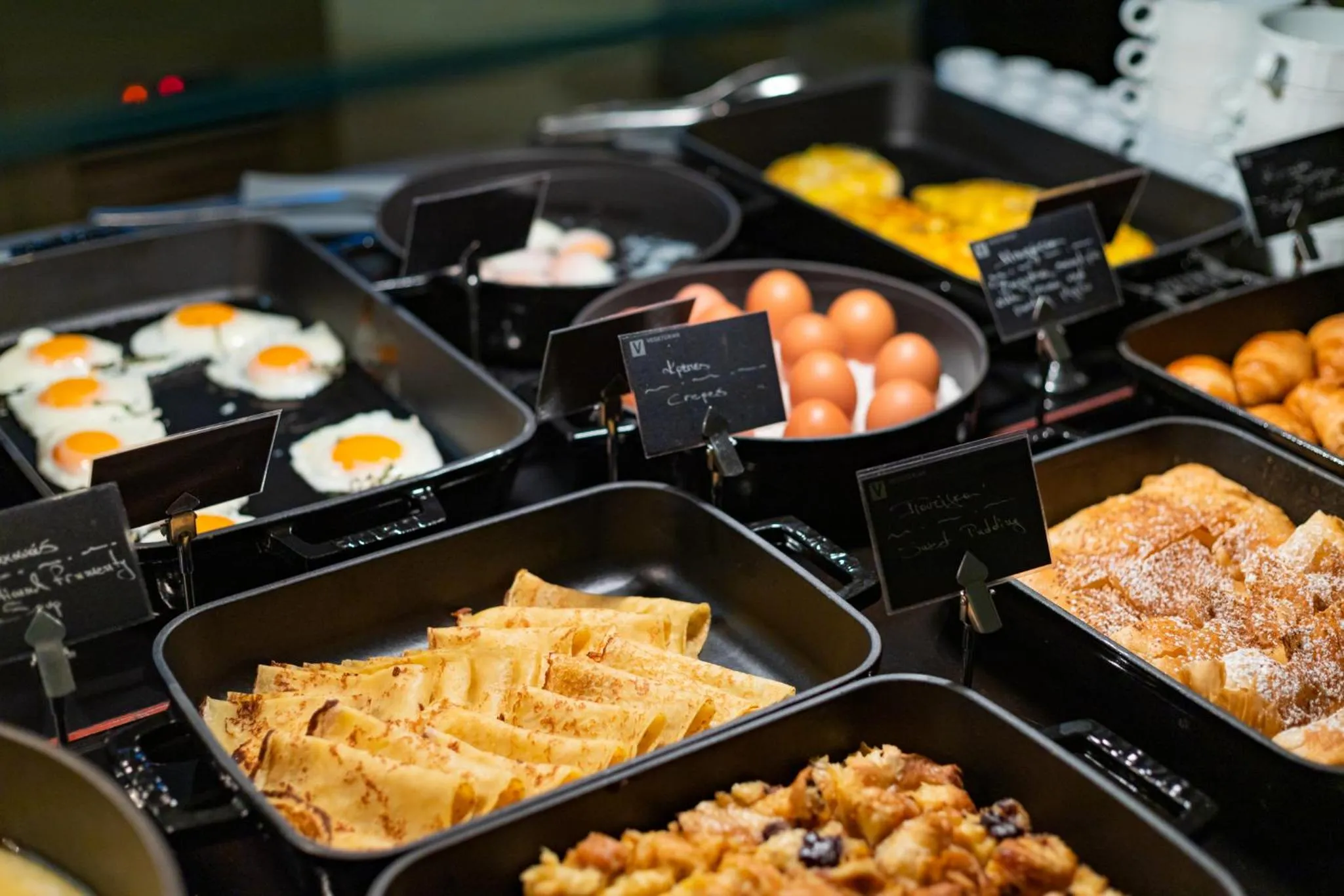 Breakfast in Hotel Du Lac Congress Center & Spa