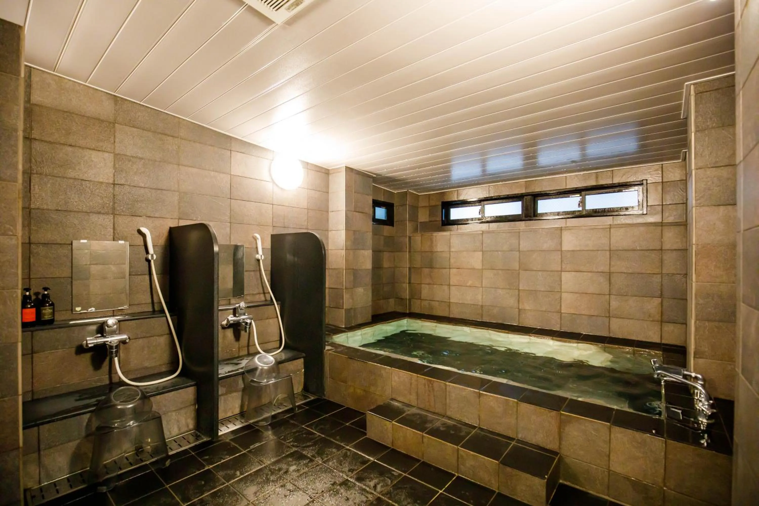 Public Bath in Hotel Zipang