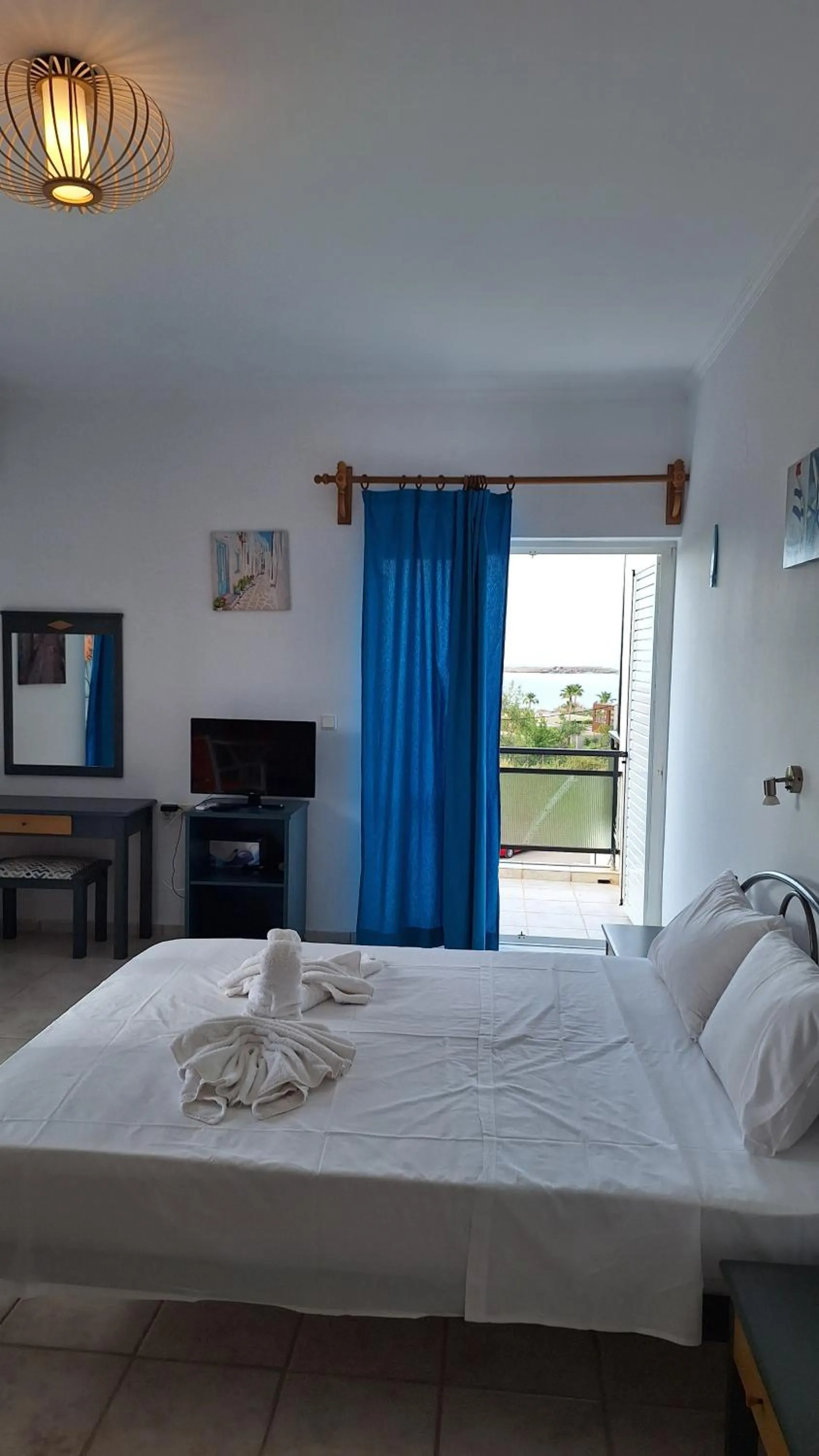 Bed in Kalliopi Studios - Apartments