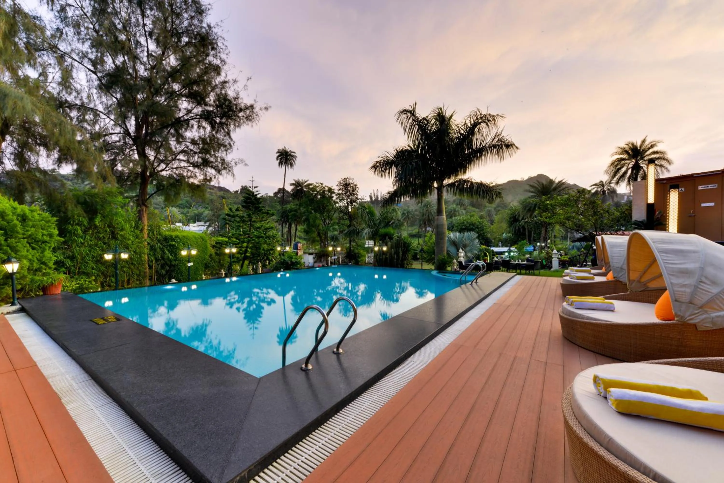 Swimming pool in Chacha Inn The Garden Retreat