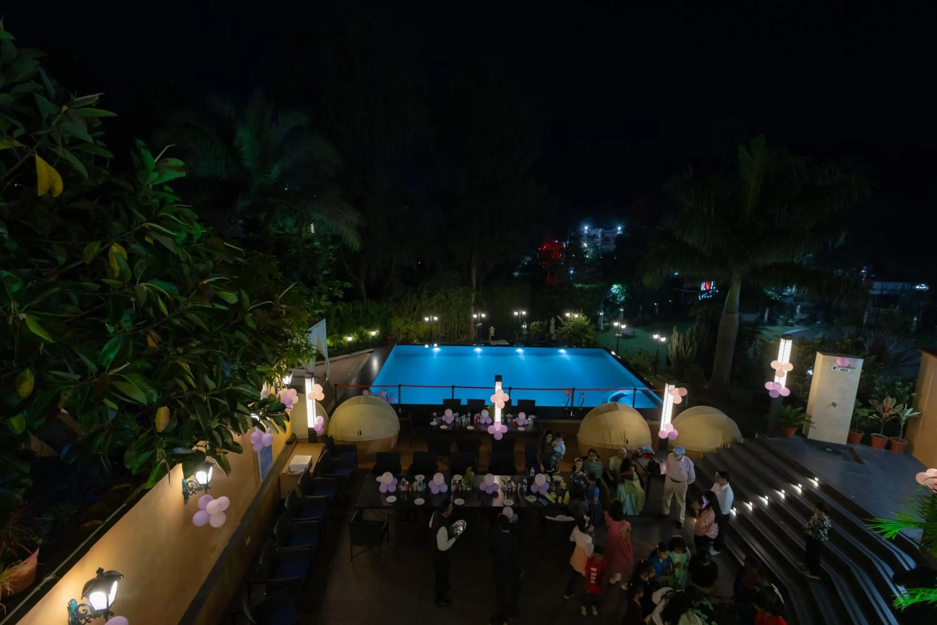 Swimming pool in Chacha Inn The Garden Retreat