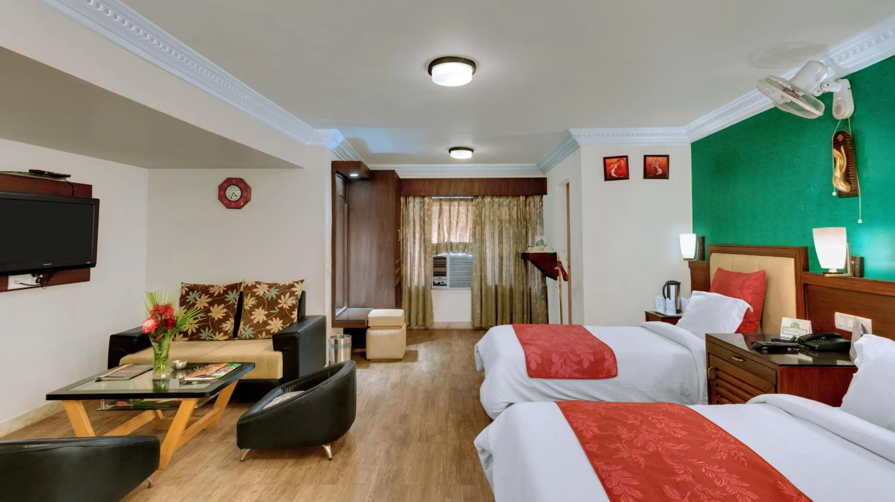 Photo of the whole room, Bed in Chacha Inn The Garden Retreat