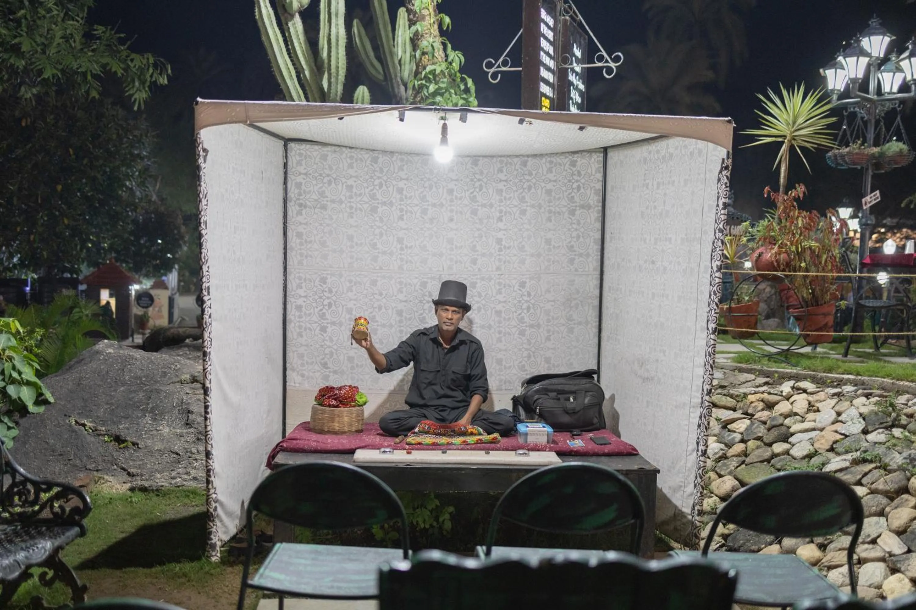 Evening entertainment in Chacha Inn The Garden Retreat