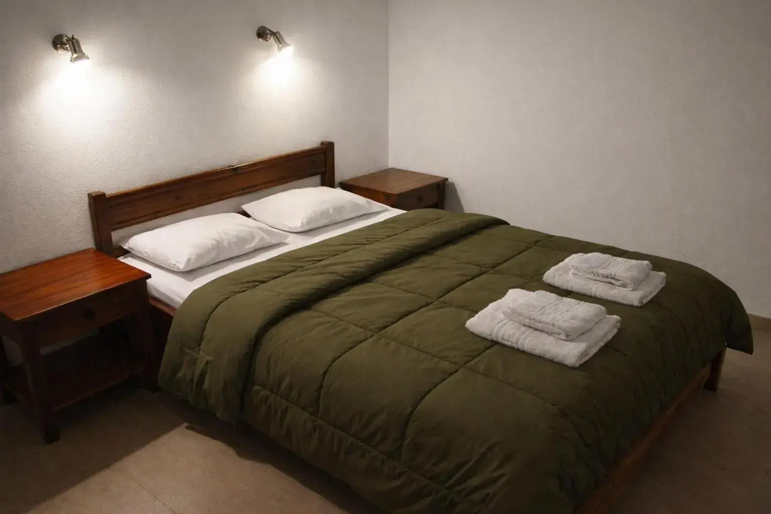 Double Room with Balcony in Oasis Apartments & Rooms Double Room with Balcony in Oasis Apartments & Rooms
