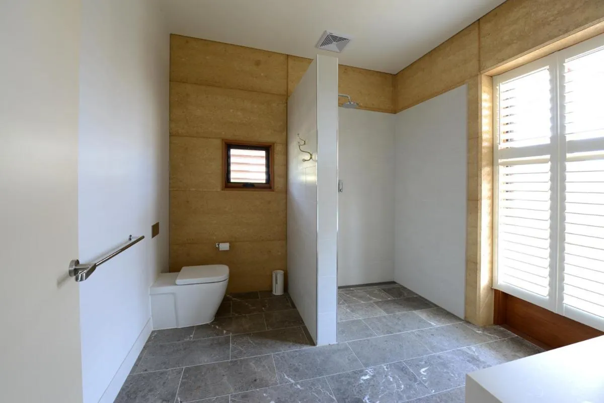 Bathroom in Ballaratprimavera