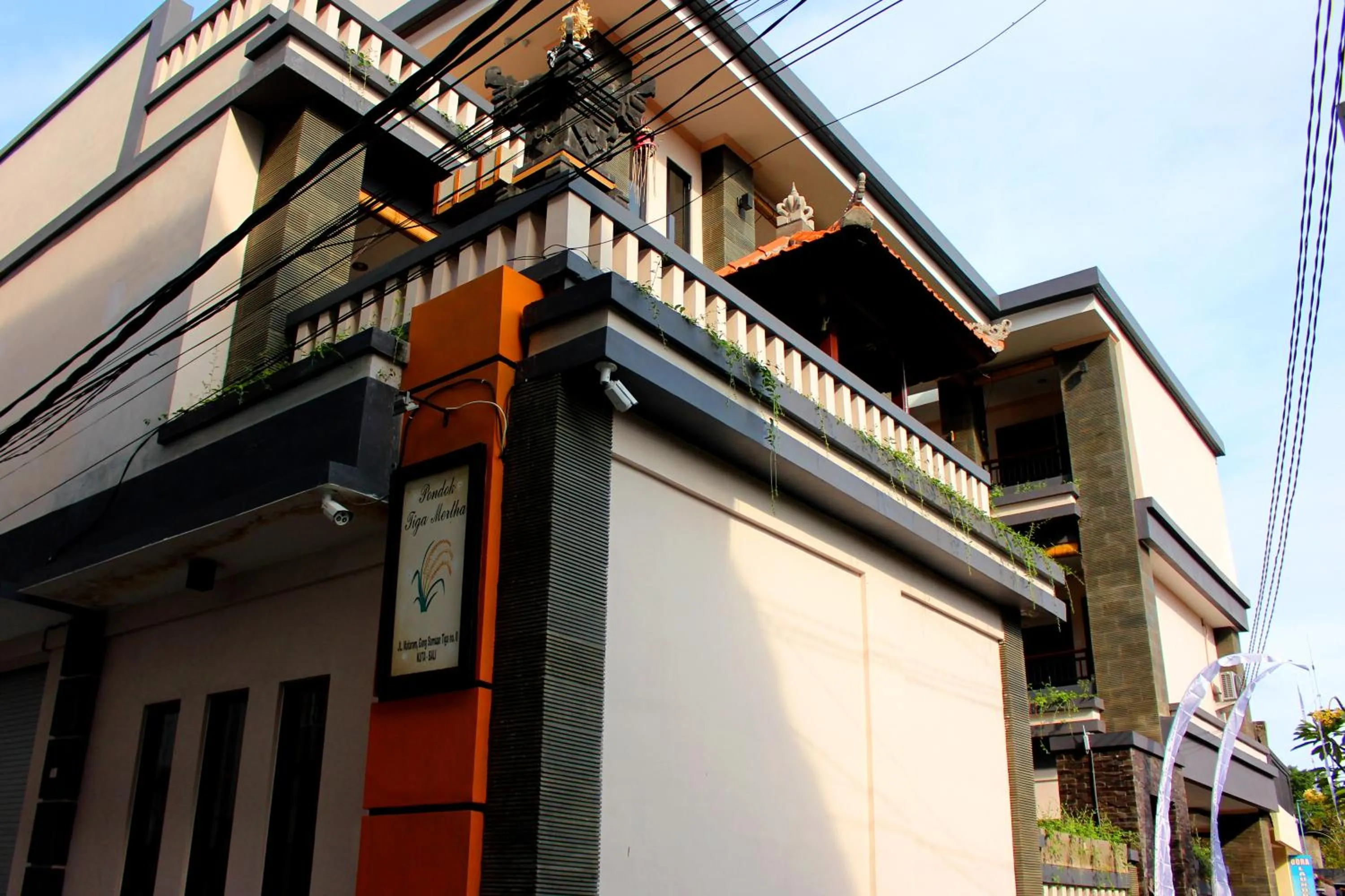 Property building in Pondok 3 Mertha