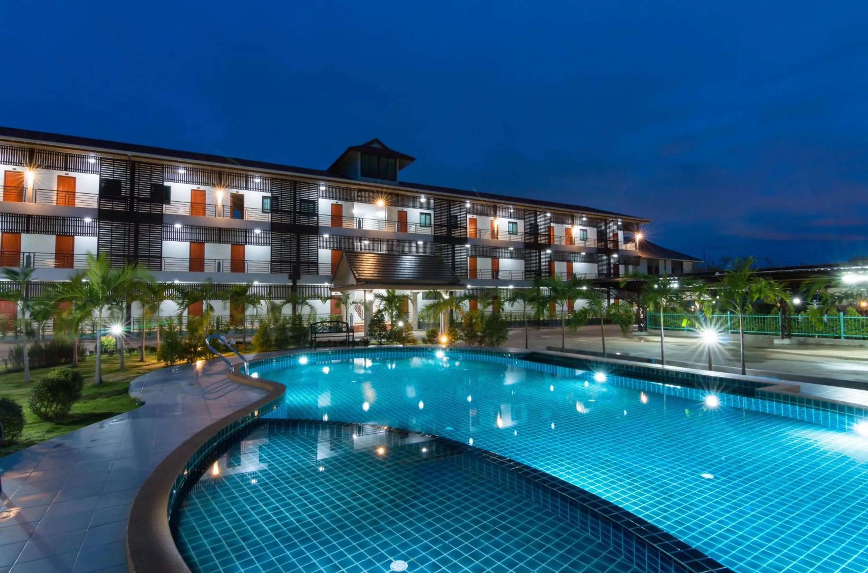 Property building in Samrong Garden