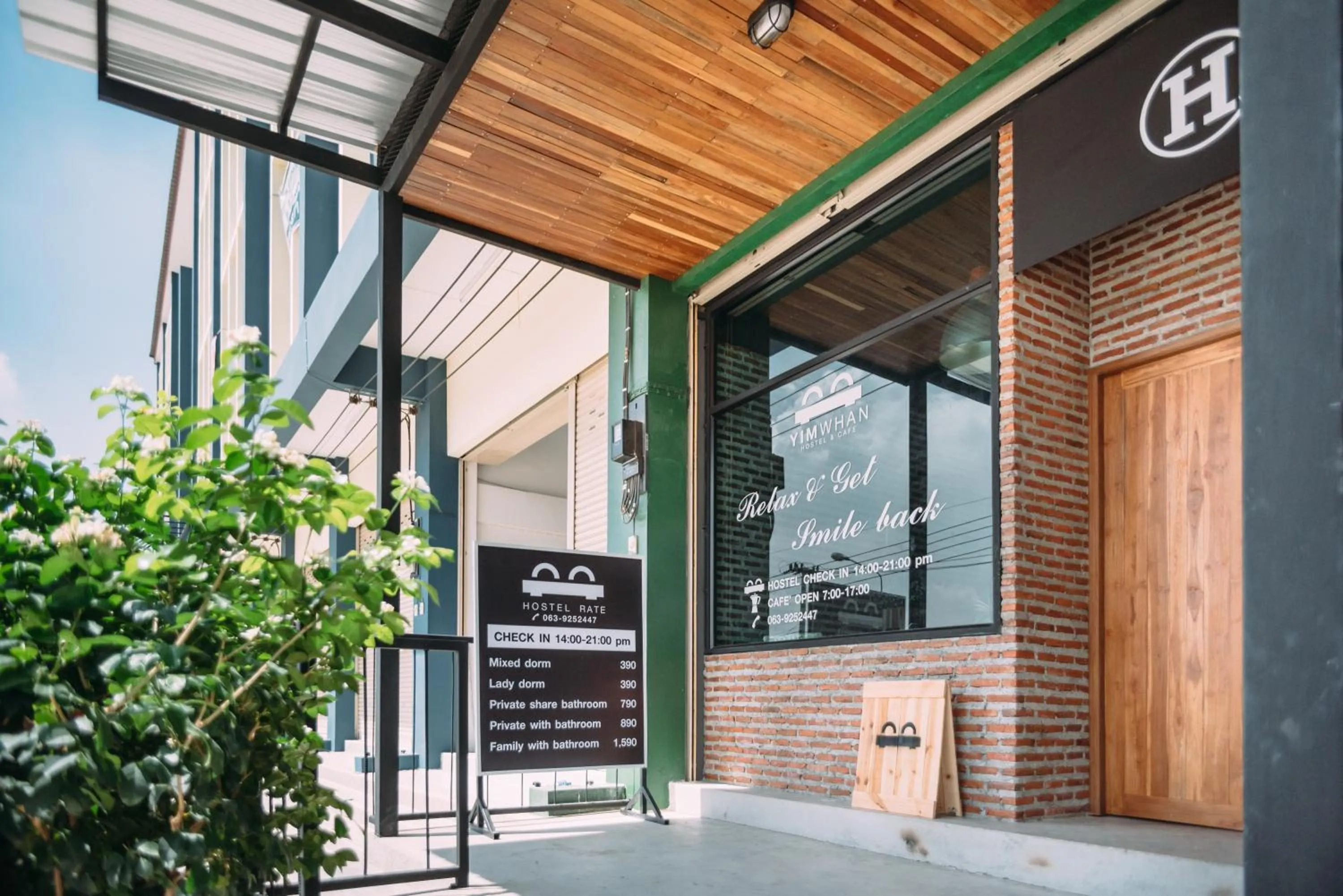 Yimwhan Hostel & Cafe Ayutthaya