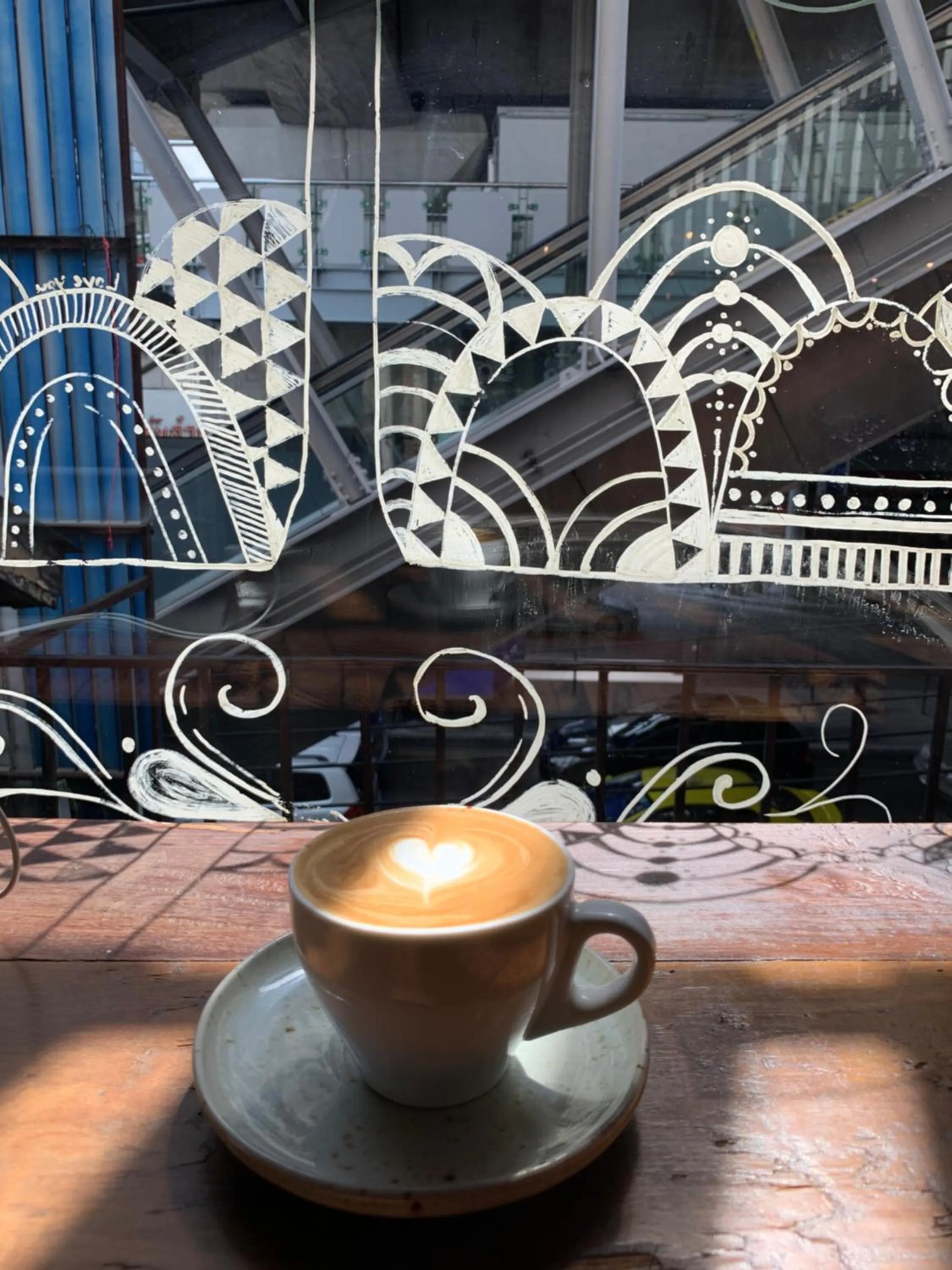 ThongLor Travellers Hostel and Cafe