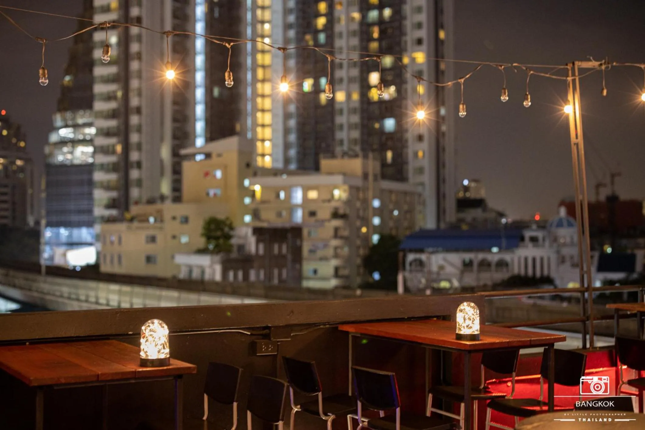 ThongLor Travellers Hostel and Cafe