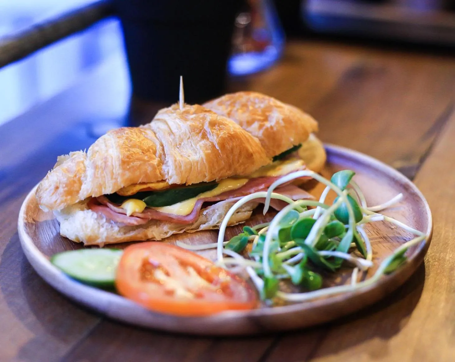 ThongLor Travellers Hostel and Cafe