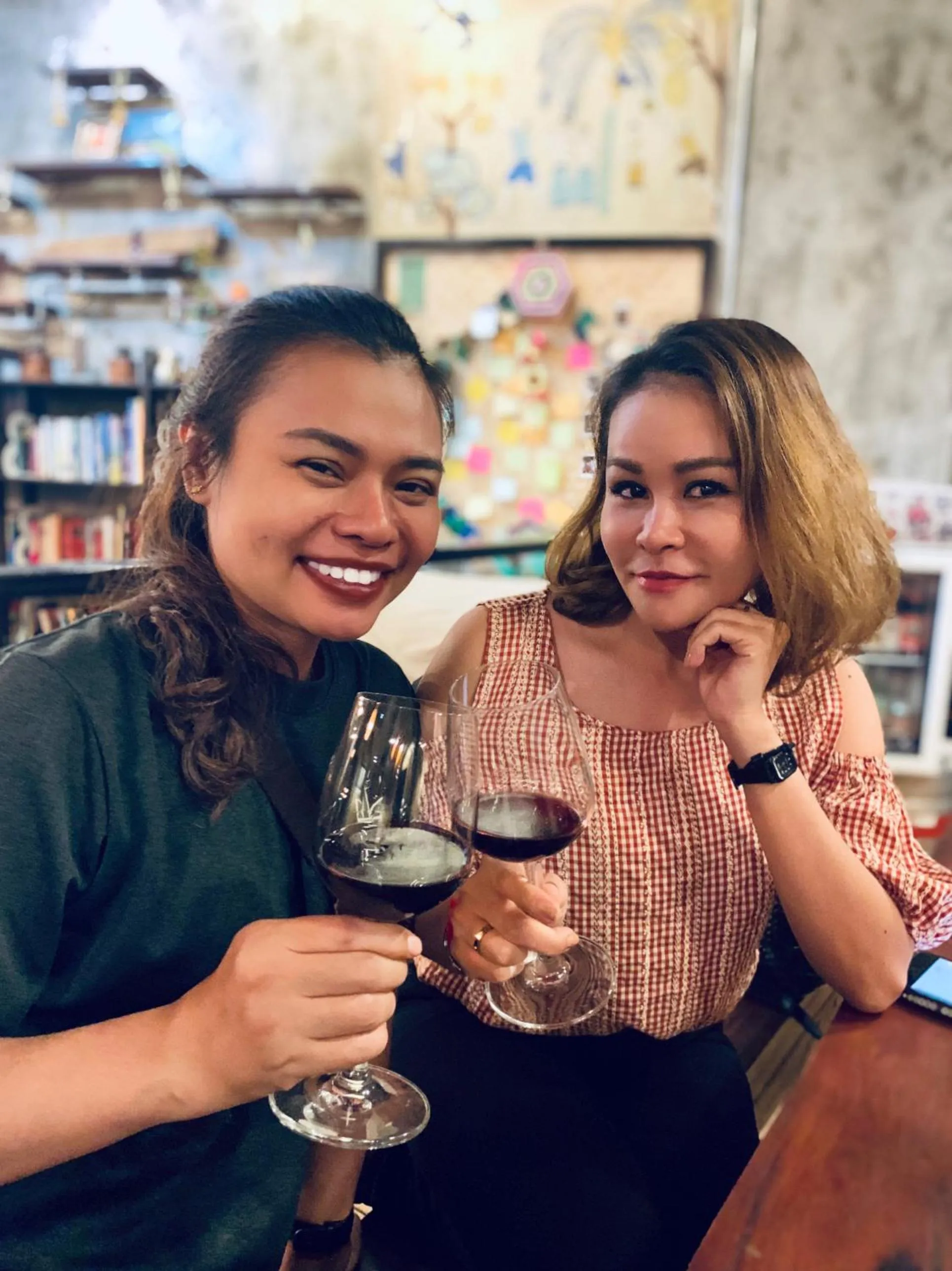 ThongLor Travellers Hostel and Cafe