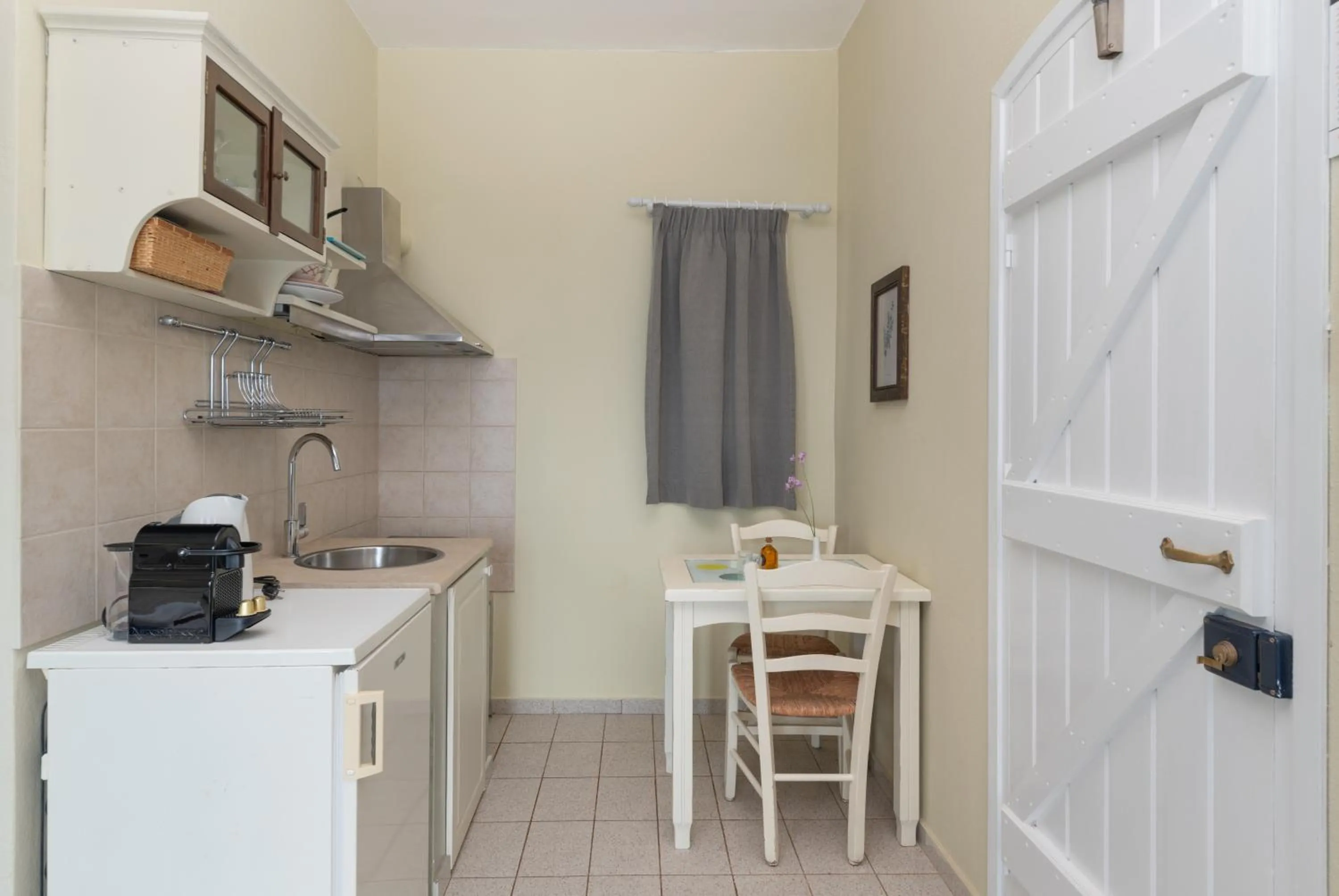 Kitchen or kitchenette in Adrakos Apartments (Adults Only)