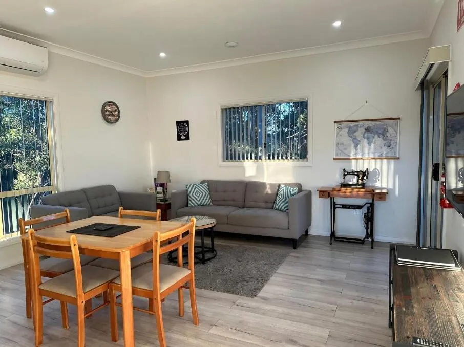 Blueberry Hills On Comleroy Farmstay - Self-Contained Cottages