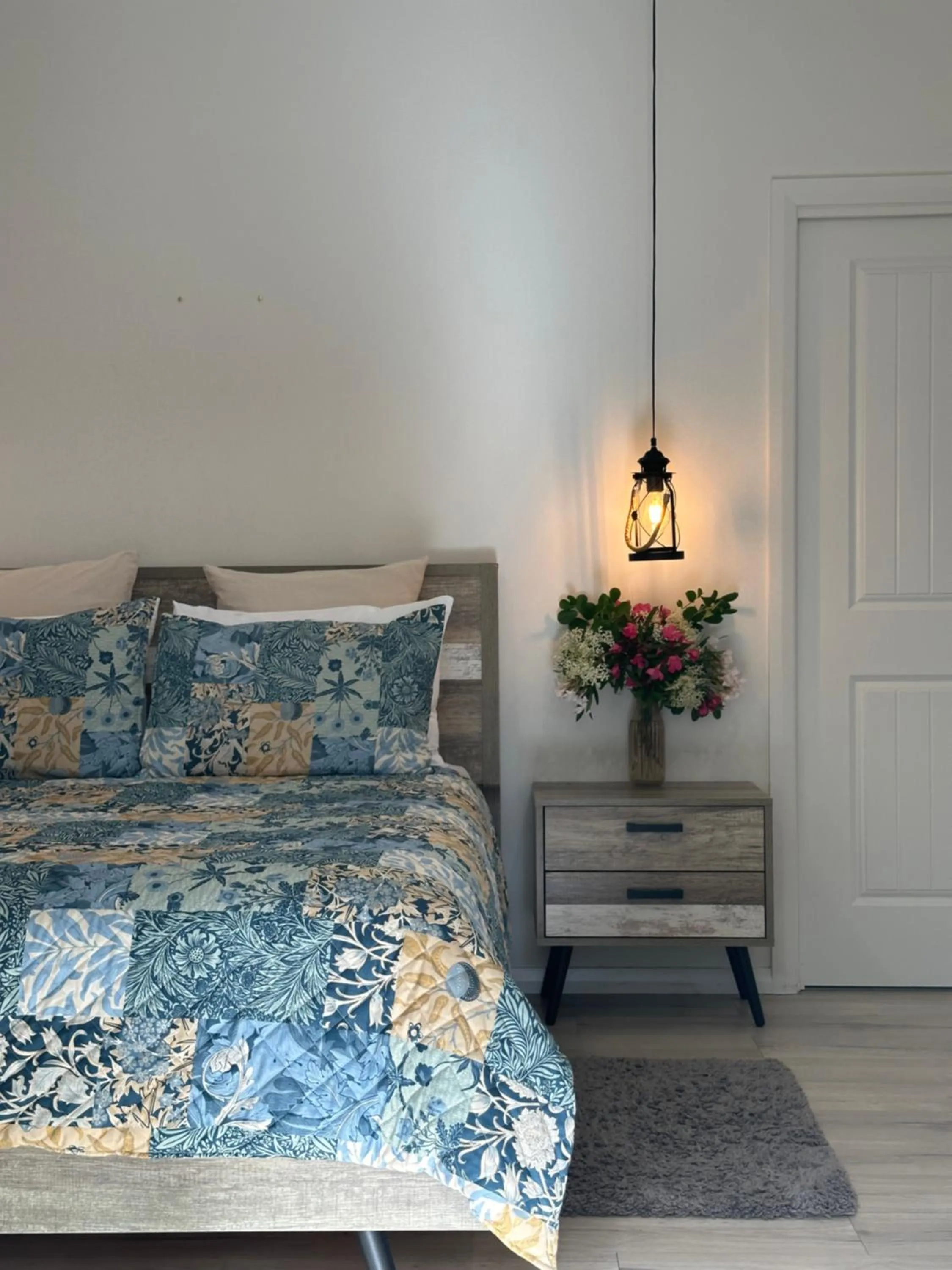 Bed in Blueberry Hills On Comleroy Farmstay - Self-Contained Cottages