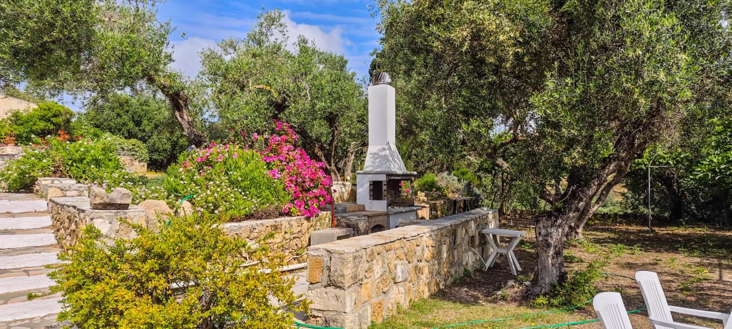 BBQ facilities in Forestata Village
