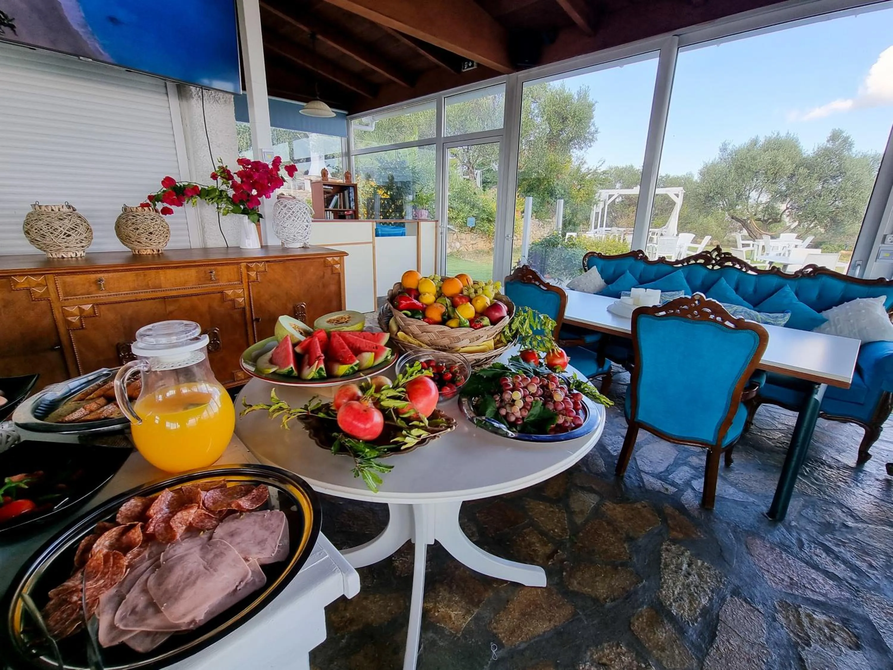 Restaurant/places to eat in Forestata Village