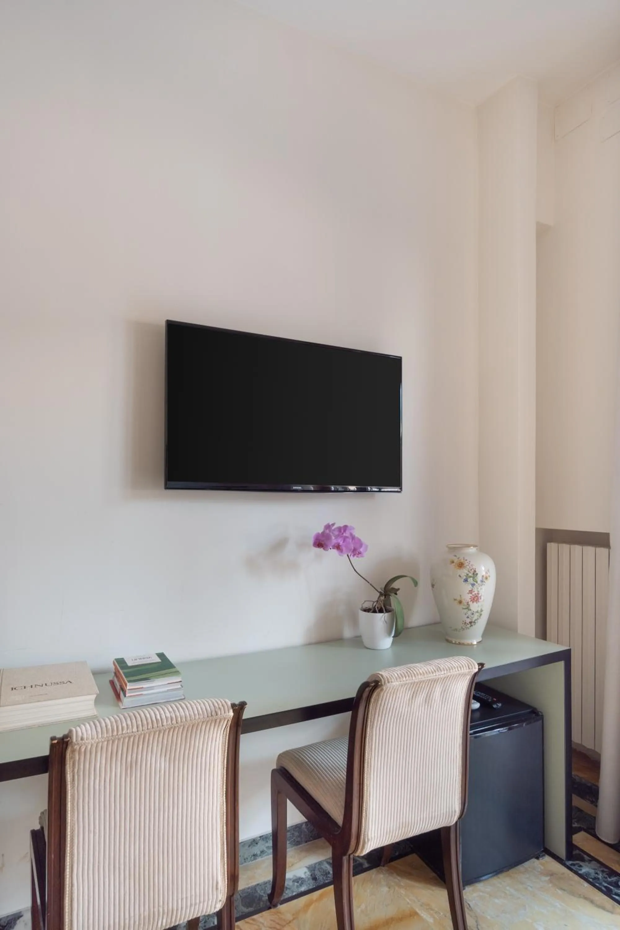 TV and multimedia in Starhost - GOLDEN SUITE