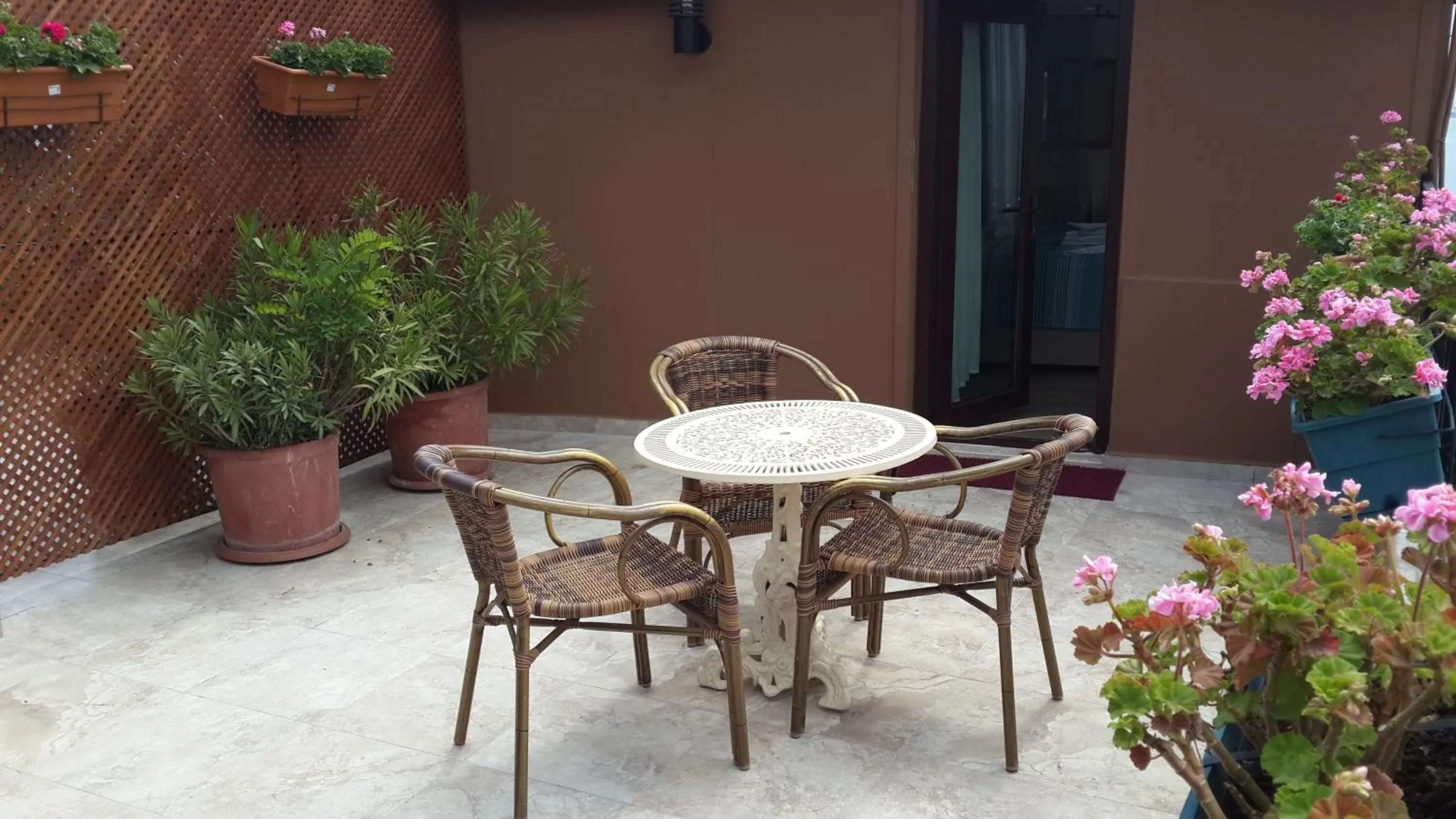 Balcony/Terrace in Tashkonak Studio Suites