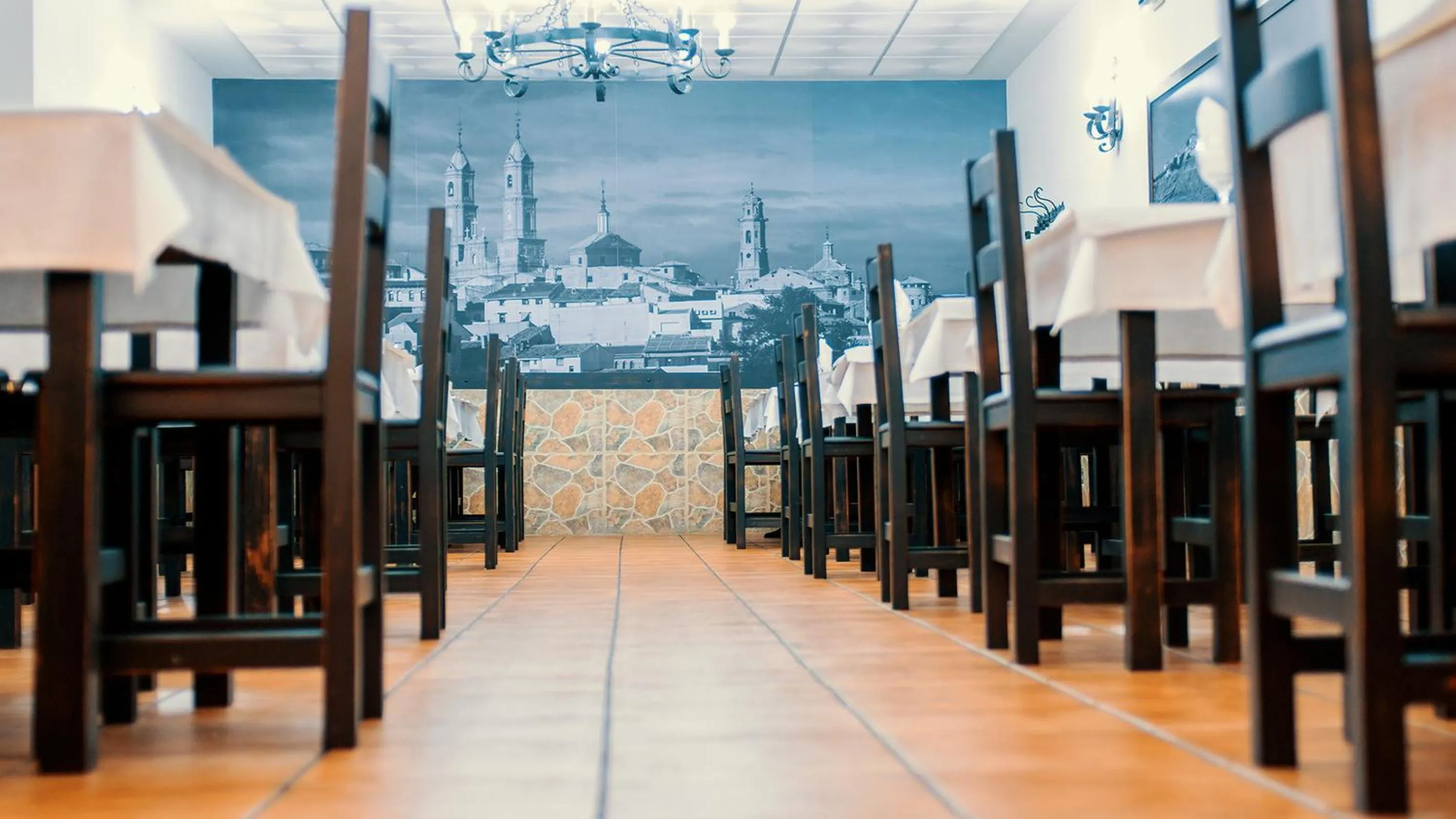 Property building in Hotel Restaurante Caracho